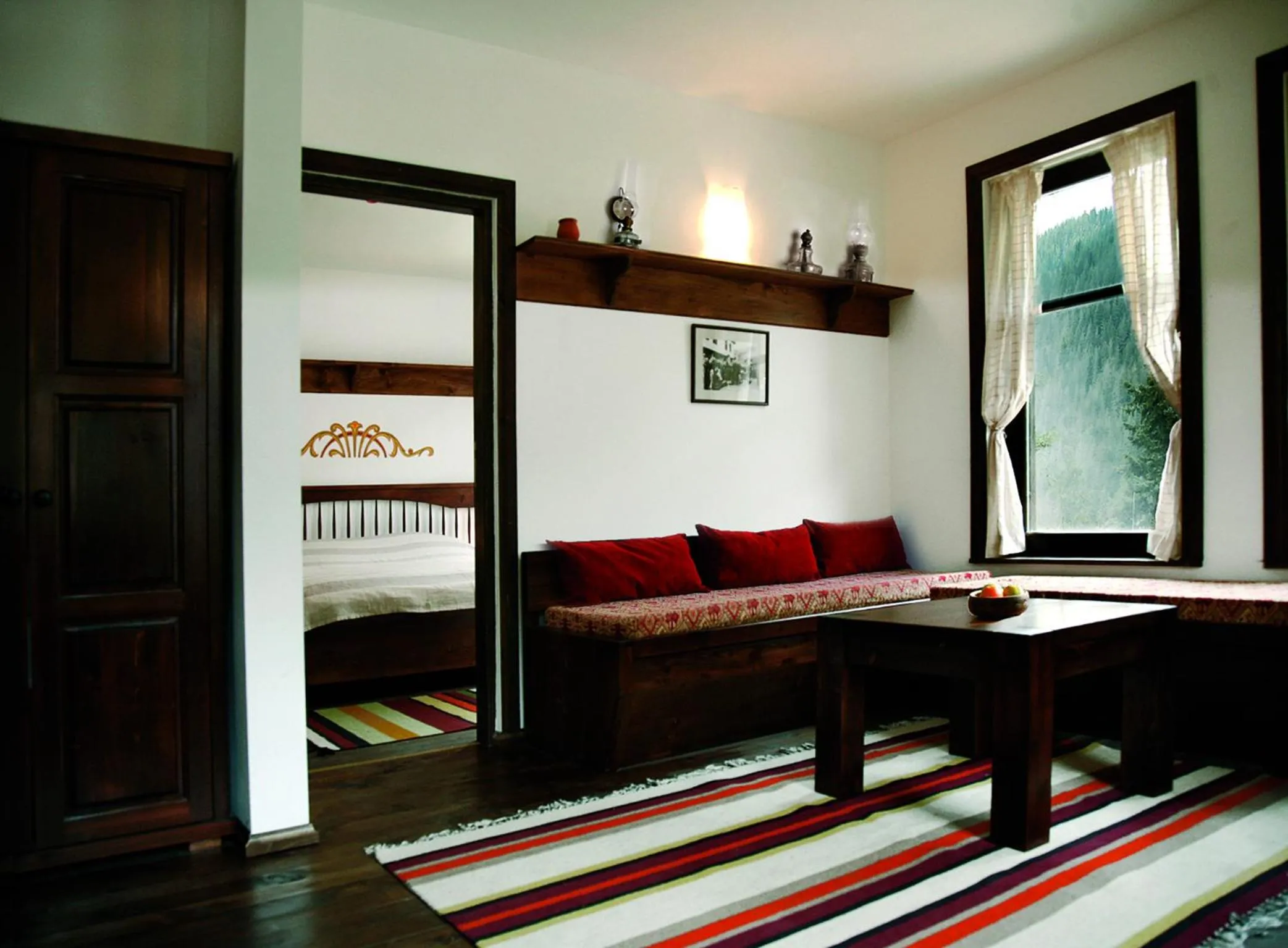 Photo of the whole room, Bed in Family Hotel Arkan Han