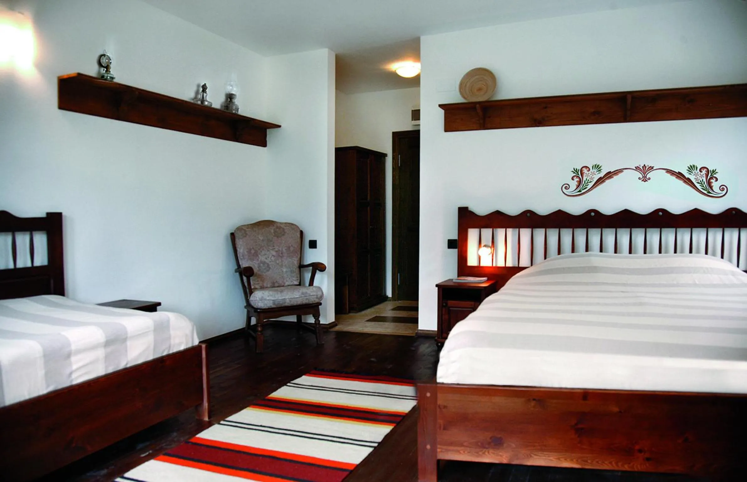 Photo of the whole room, Bed in Family Hotel Arkan Han