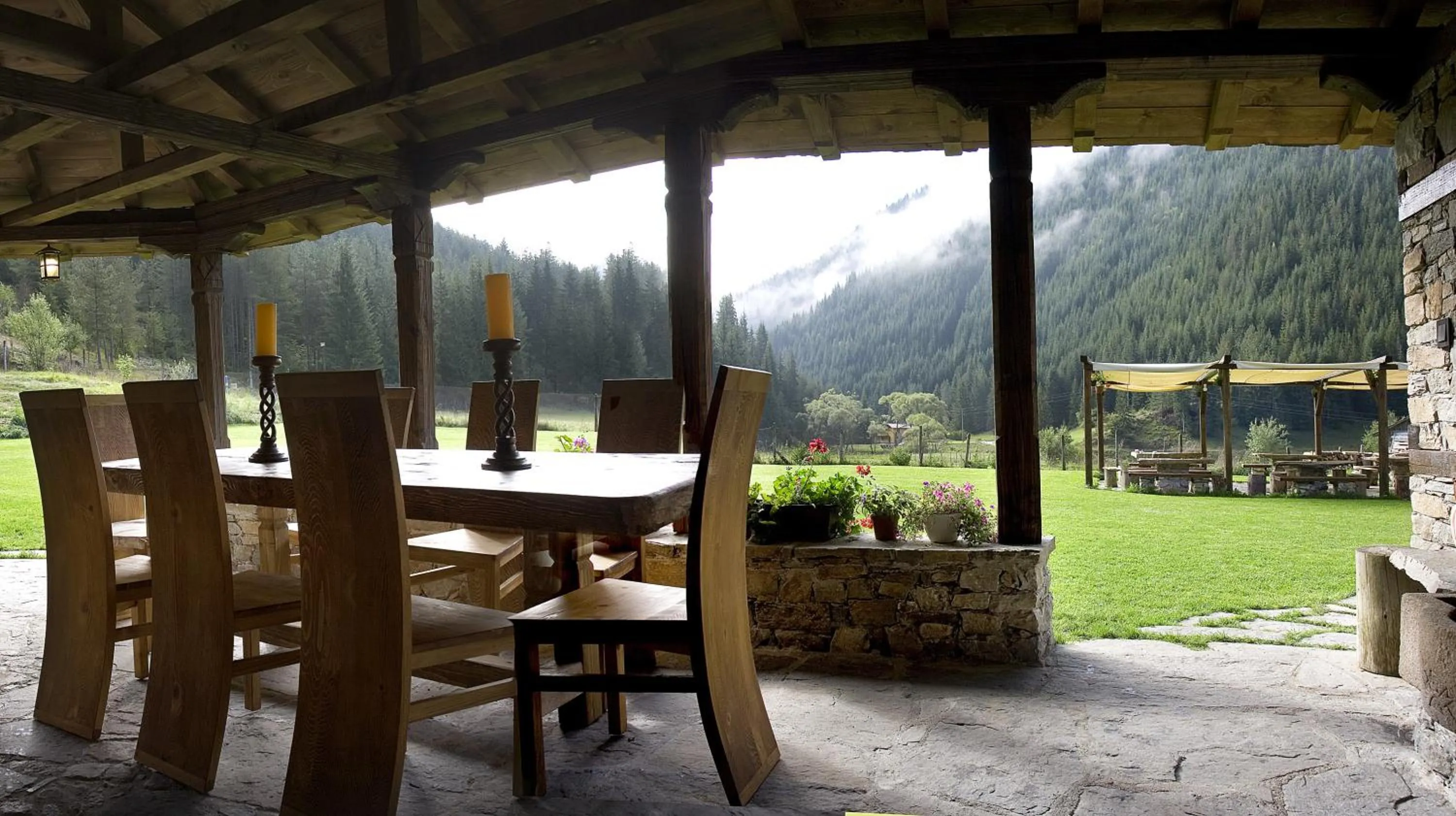 Patio in Family Hotel Arkan Han