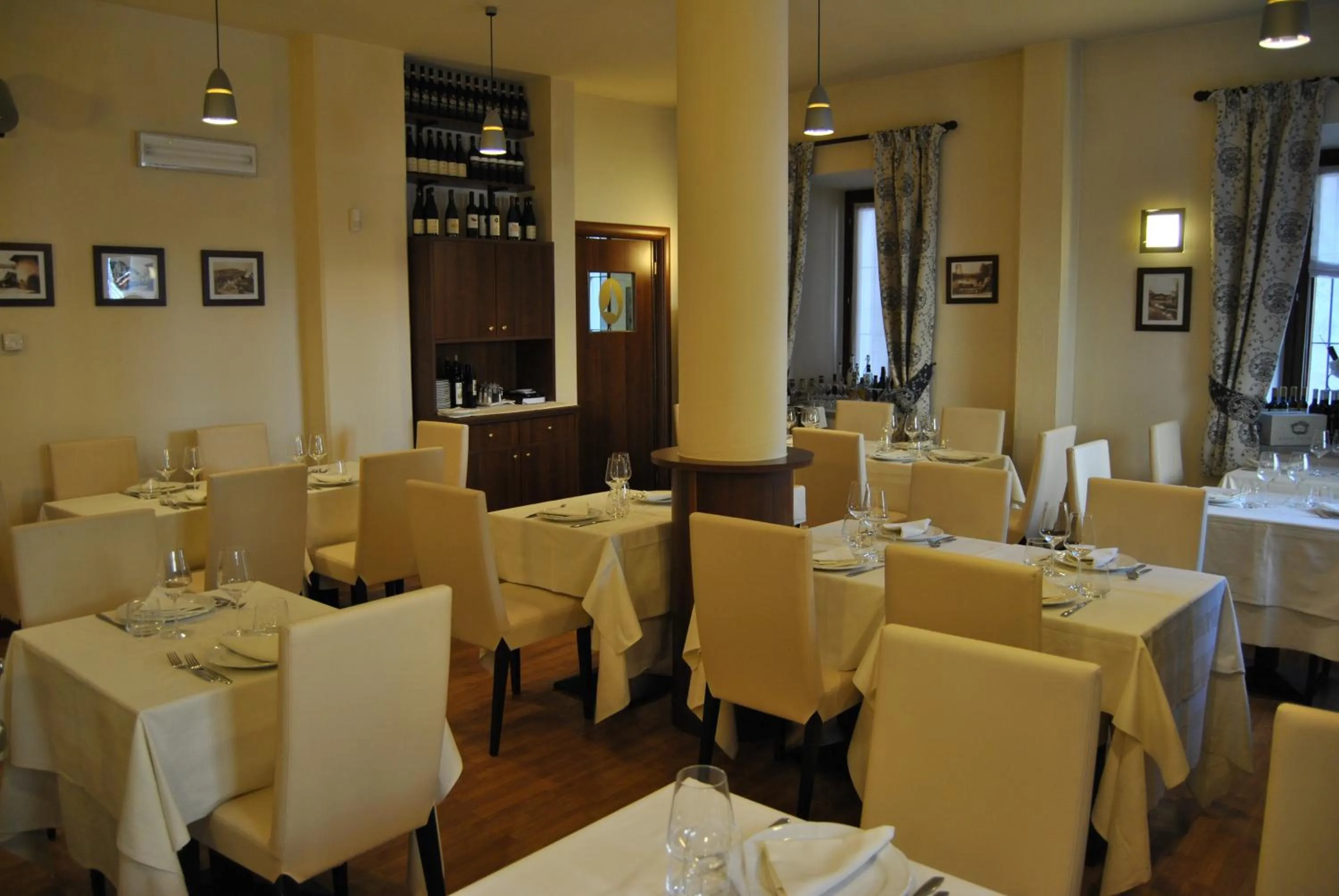 Restaurant/places to eat in Hotel Oberje Dla Viere