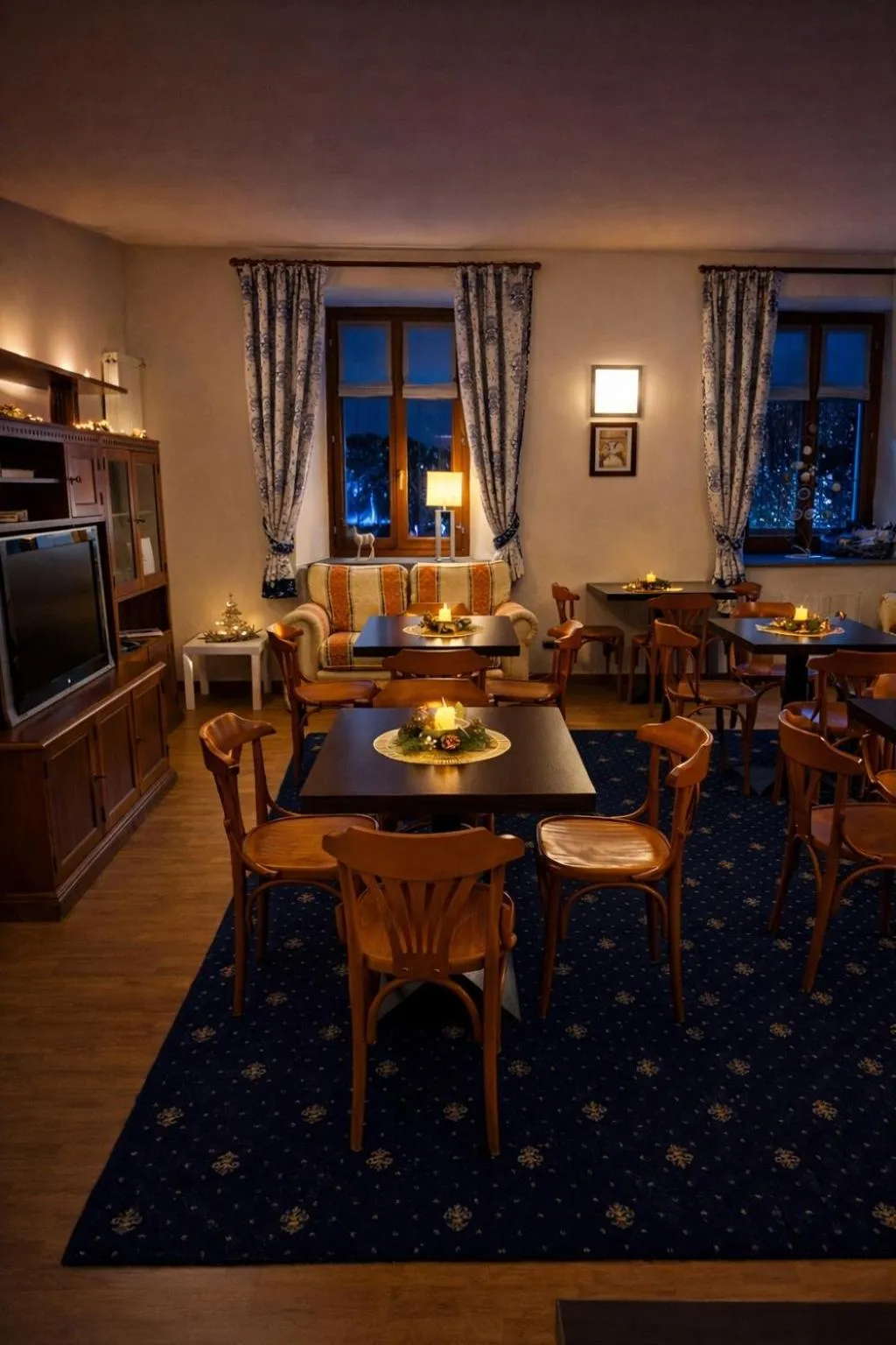 TV and multimedia in Hotel Oberje Dla Viere