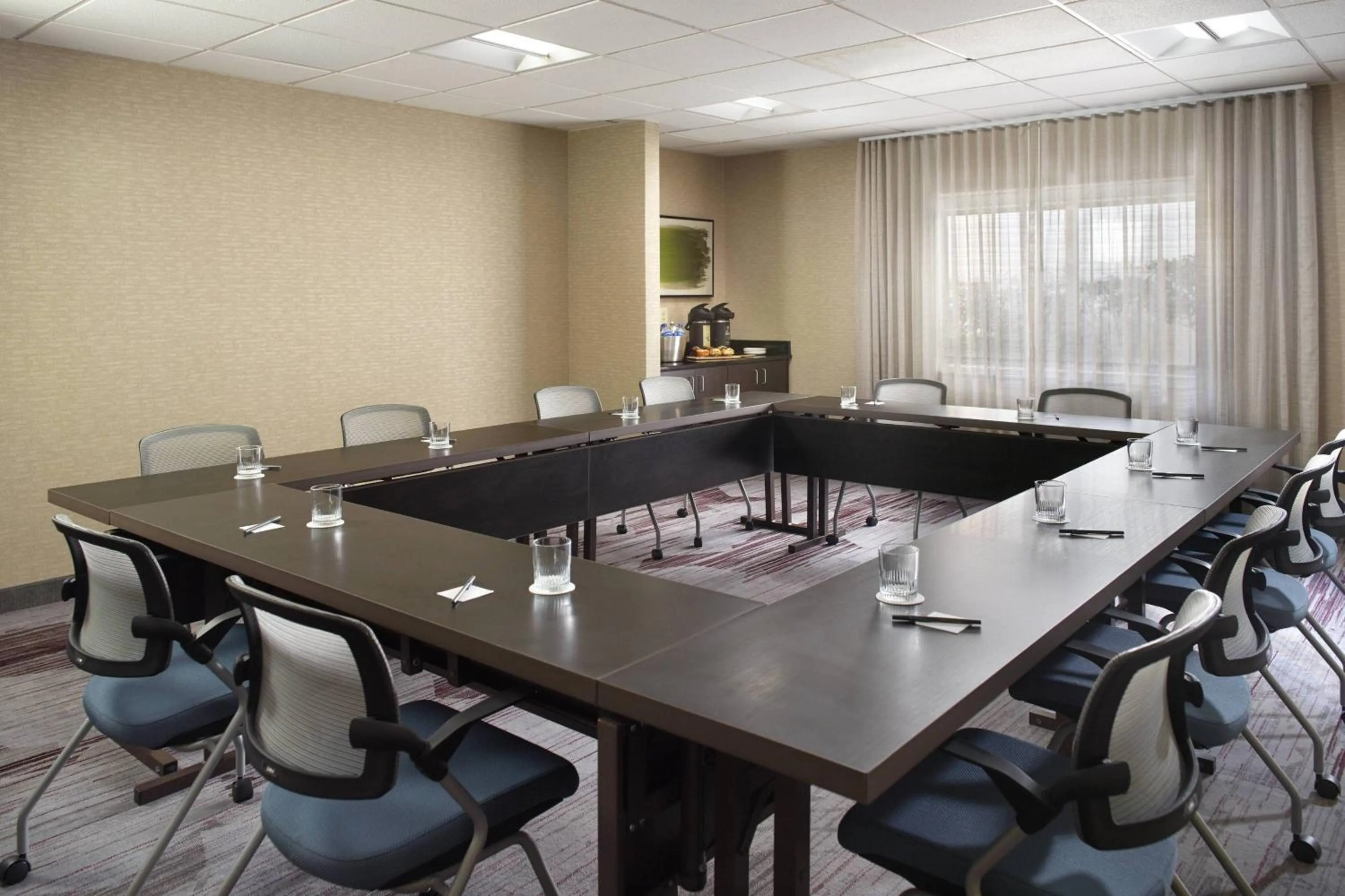 Meeting/conference room in Courtyard Charlotte Arrowood