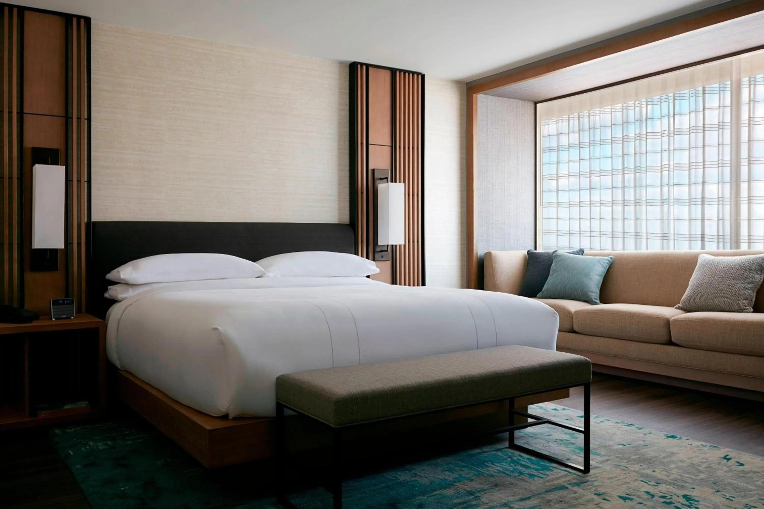 Bedroom, Bed in Charlotte Marriott City Center