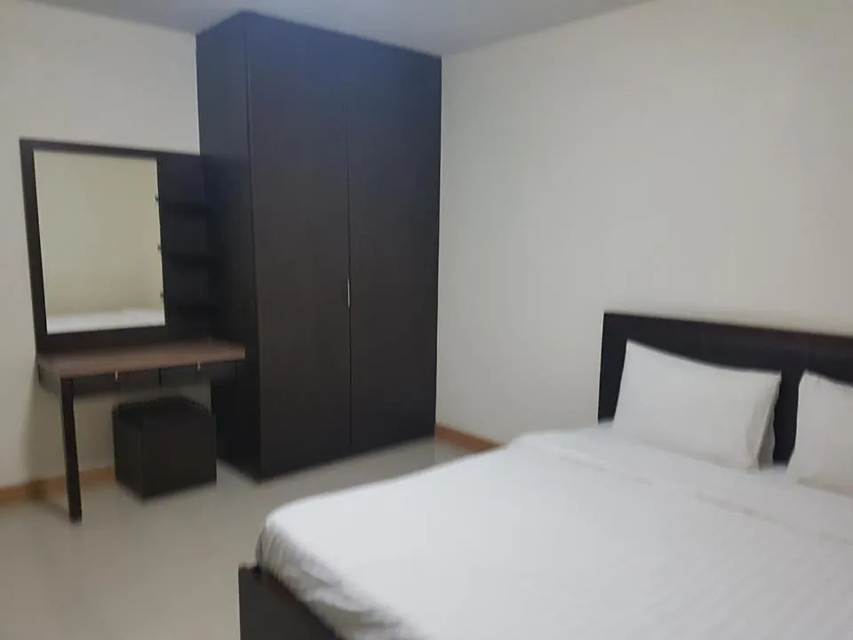 Bed in Poomsiri Place