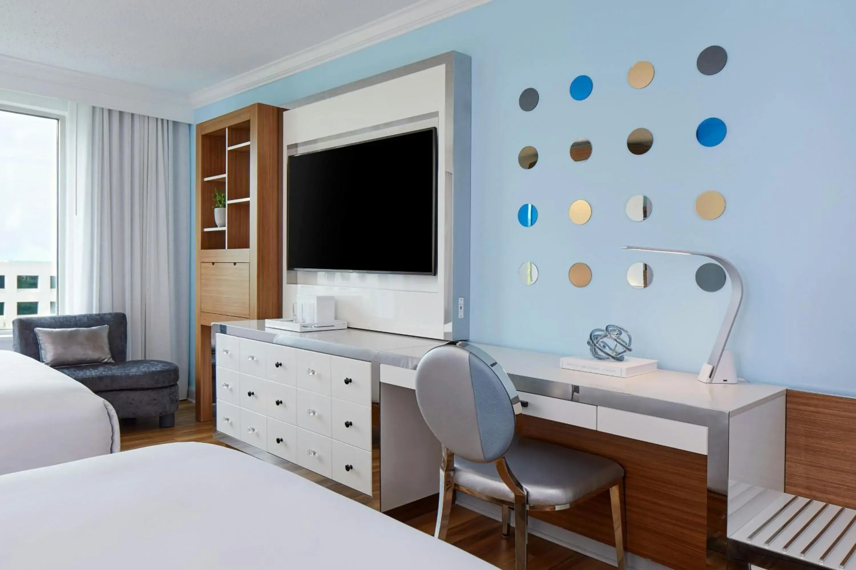 Double Room with Two Double Beds in Renaissance Charlotte SouthPark Hotel Double Room with Two Double Beds in Renaissance Charlotte SouthPark Hotel