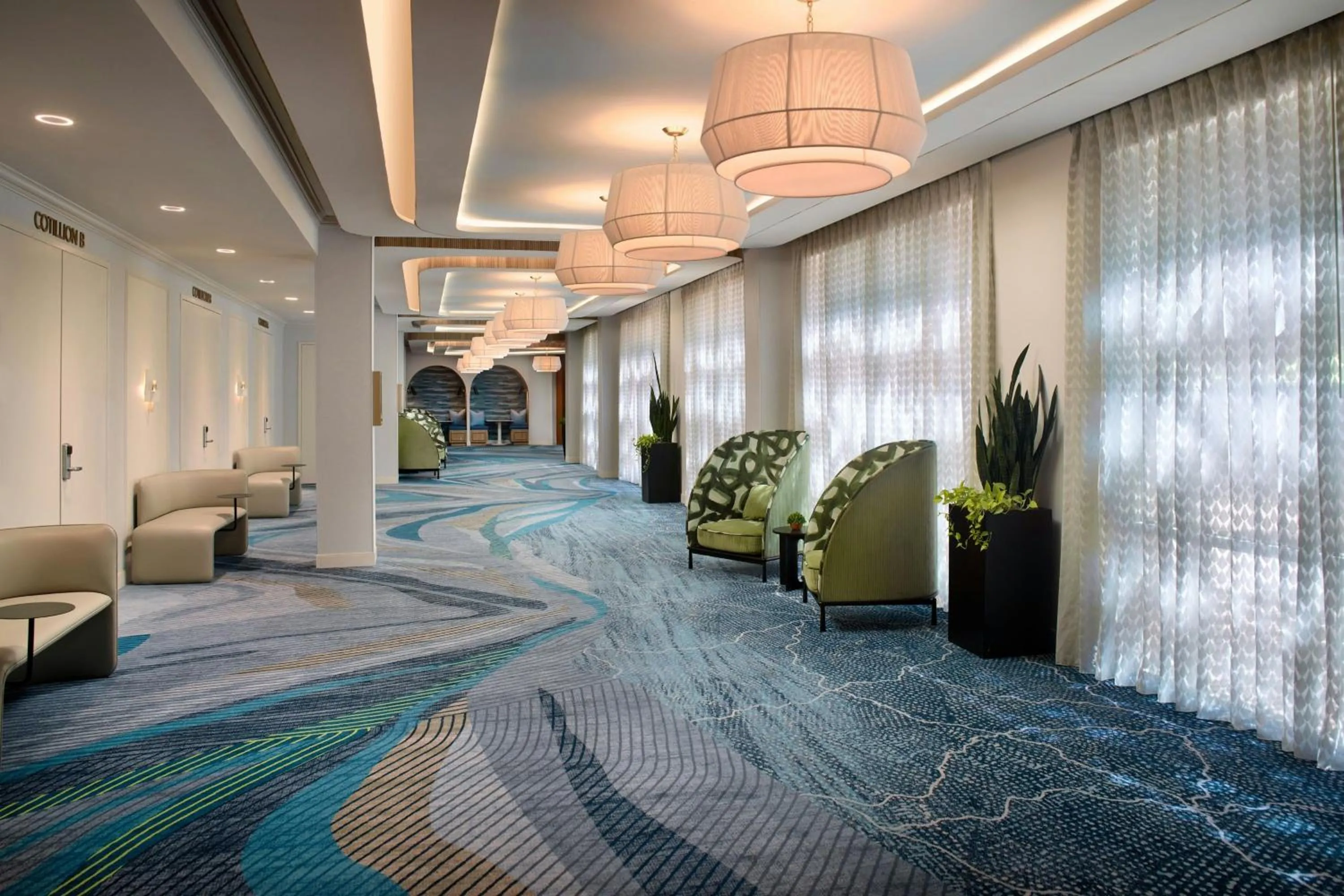 Meeting/conference room in Renaissance Charlotte SouthPark Hotel