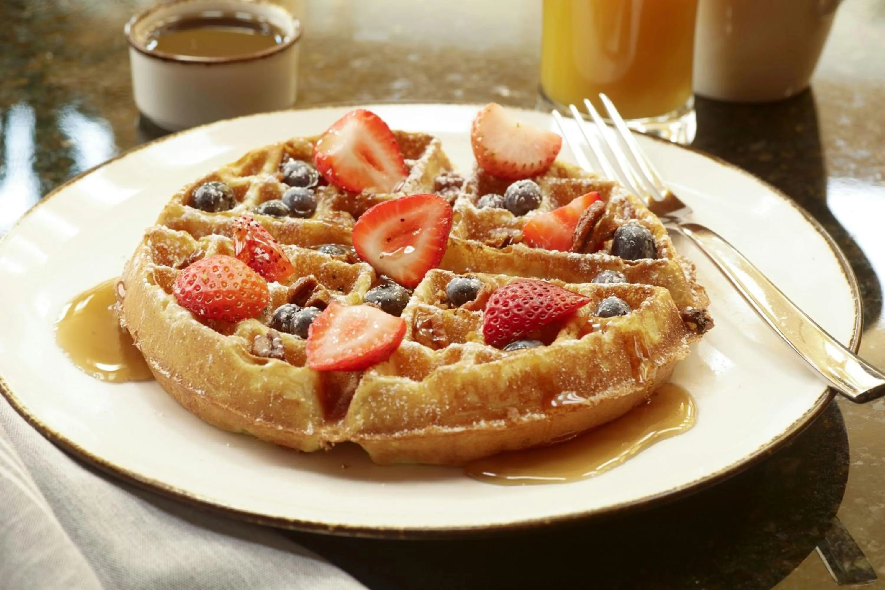 Restaurant/places to eat in Renaissance Charlotte SouthPark Hotel