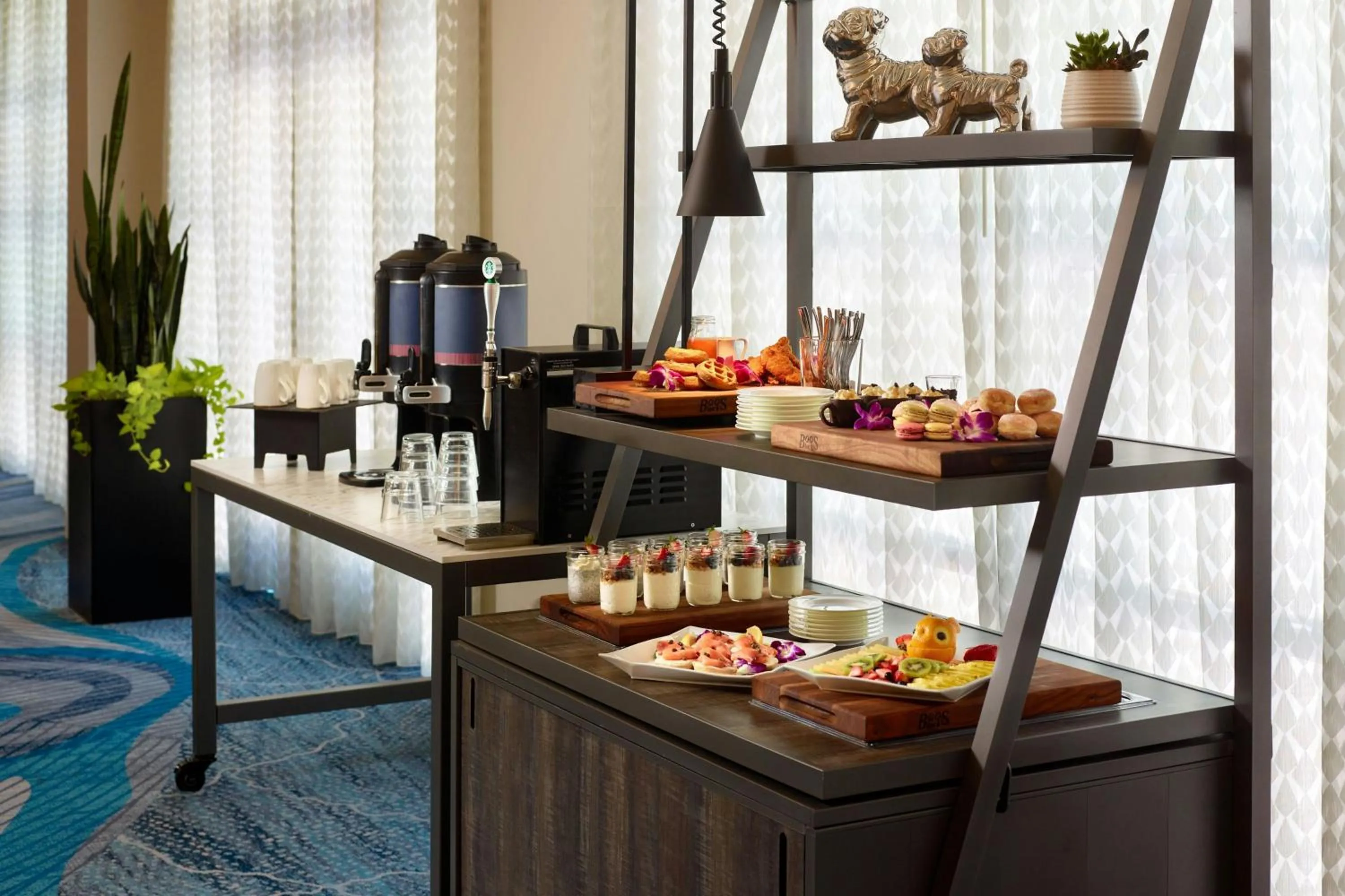 Meeting/conference room in Renaissance Charlotte SouthPark Hotel