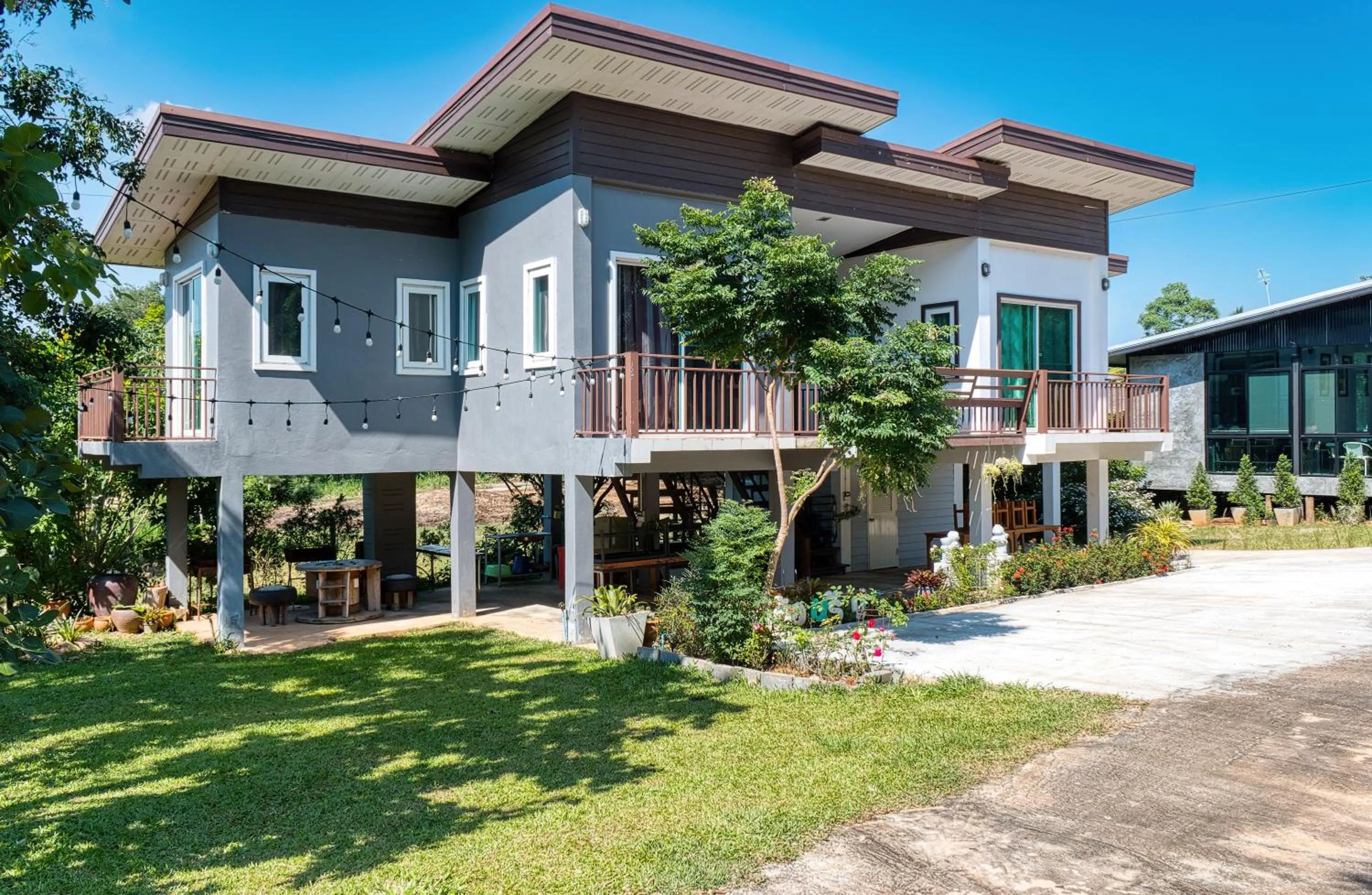 Property building in Chill at Hill