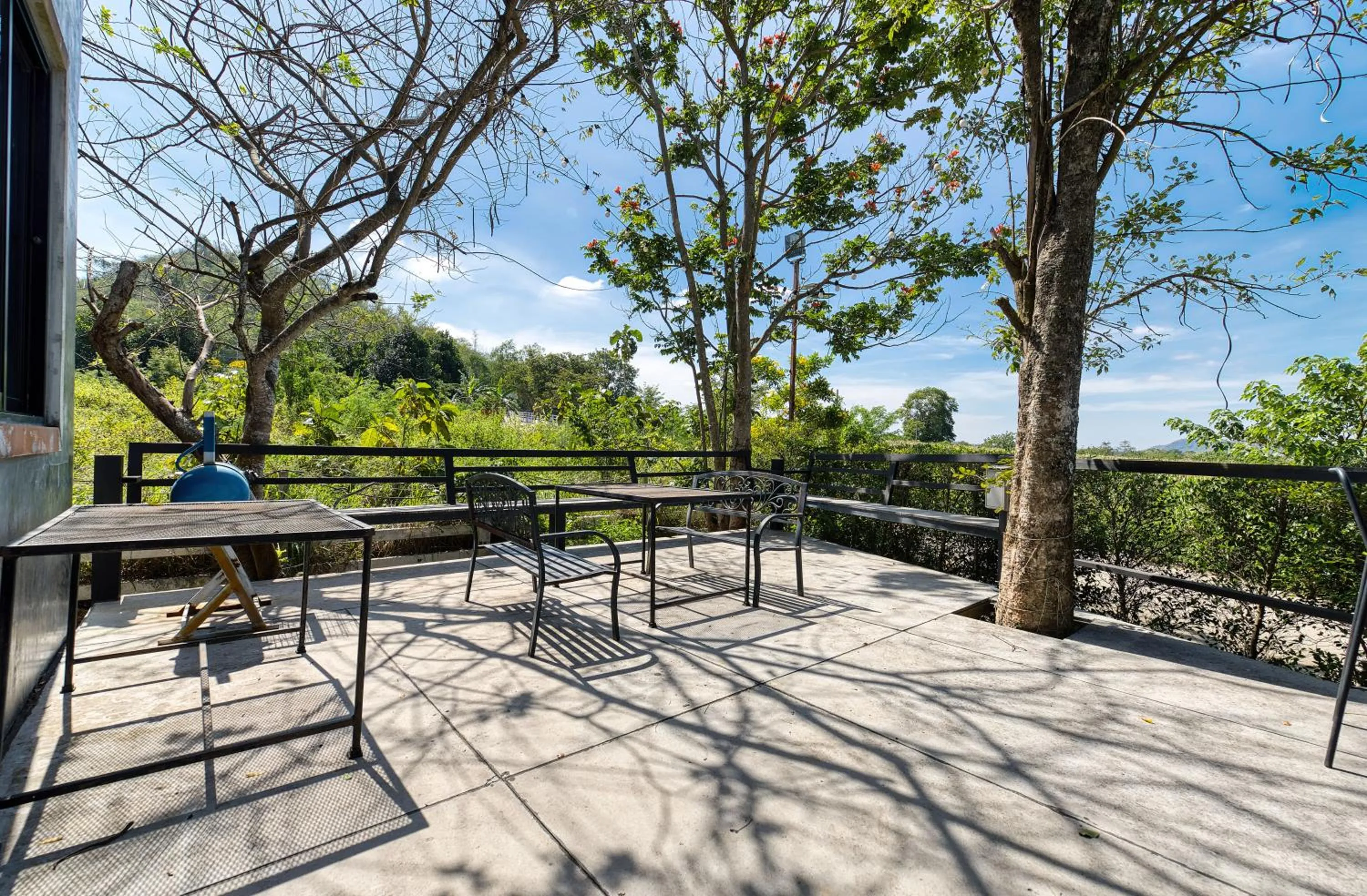 Balcony/Terrace in Chill at Hill