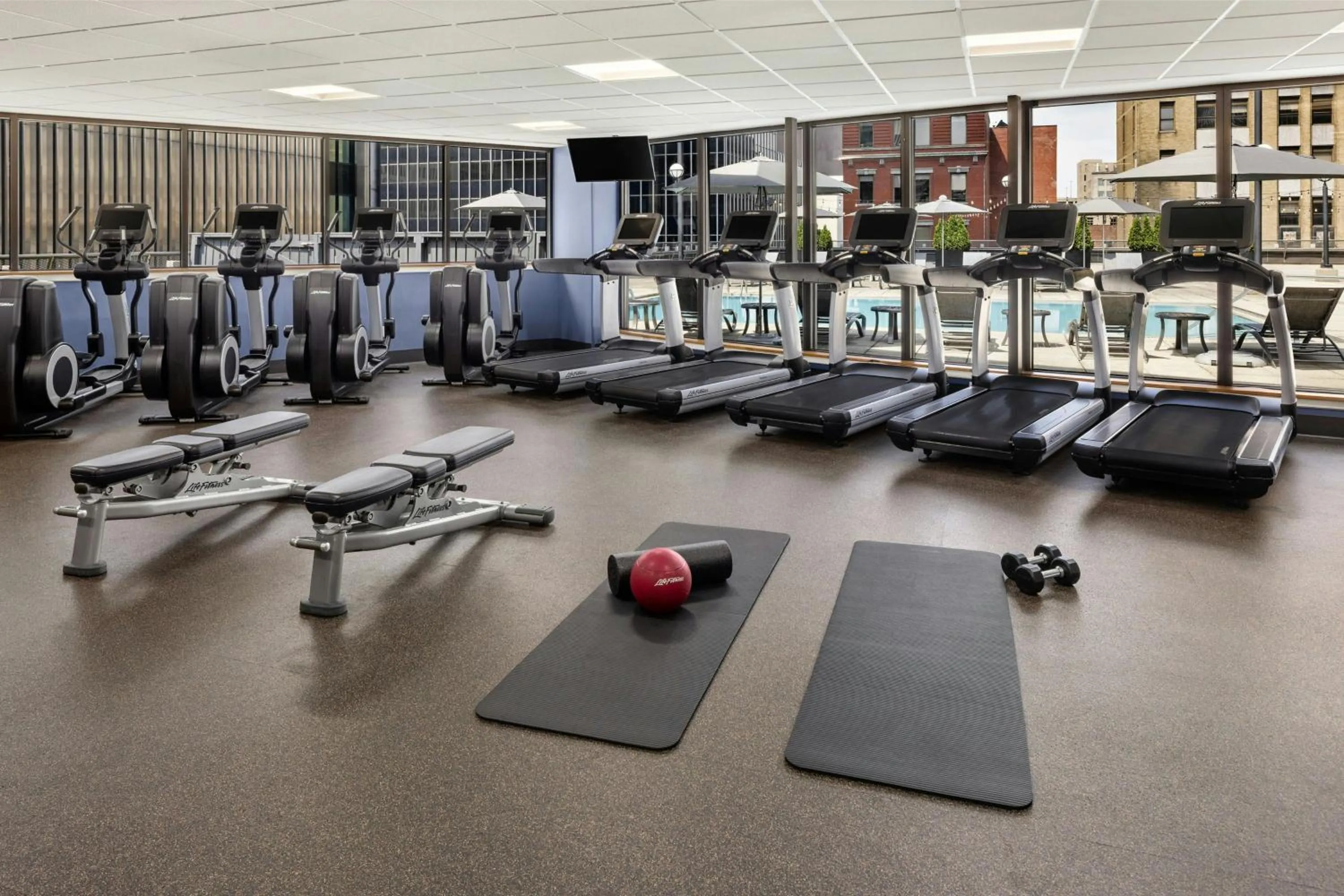 Fitness centre/facilities in Renaissance Columbus Downtown Hotel