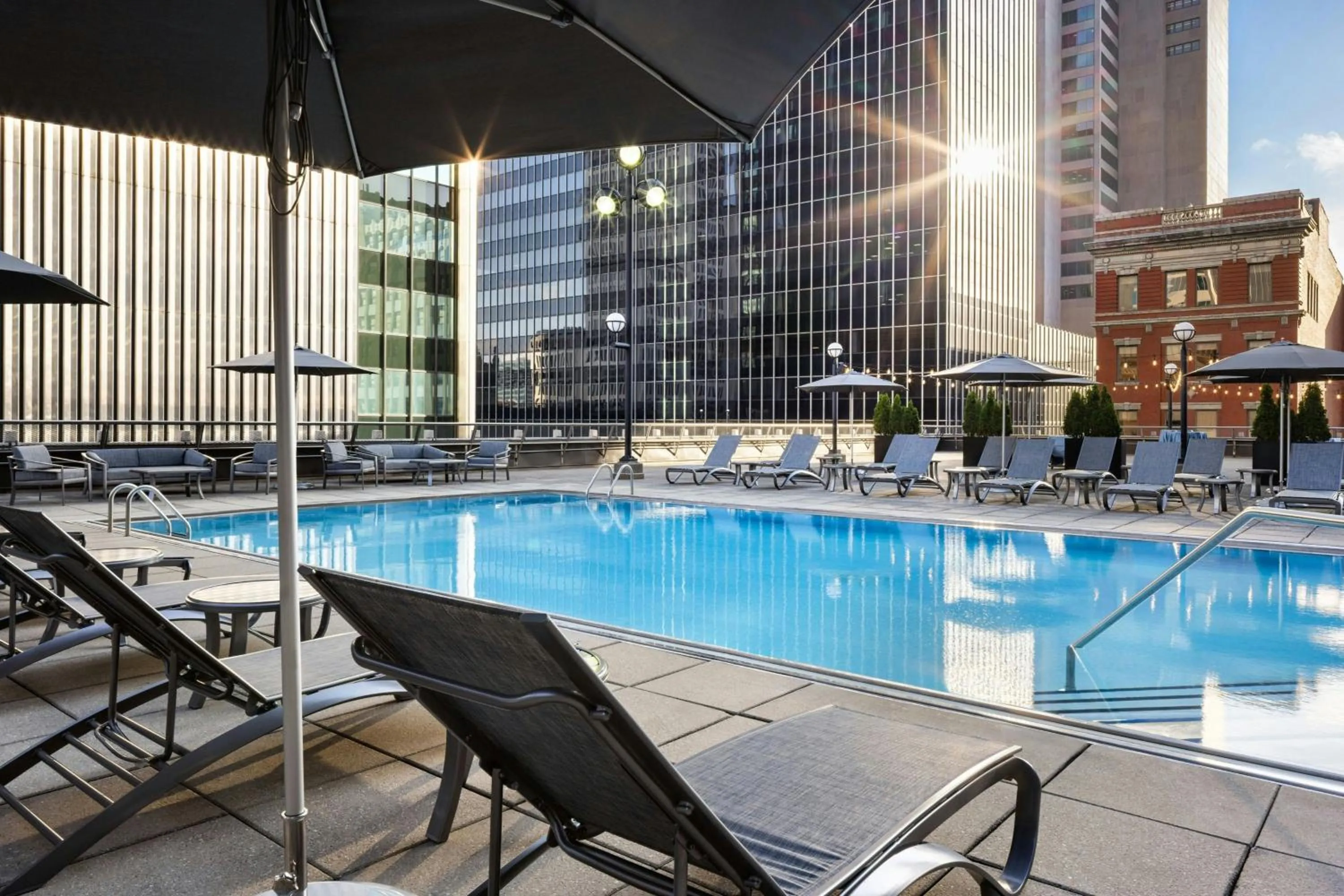 Swimming pool in Renaissance Columbus Downtown Hotel