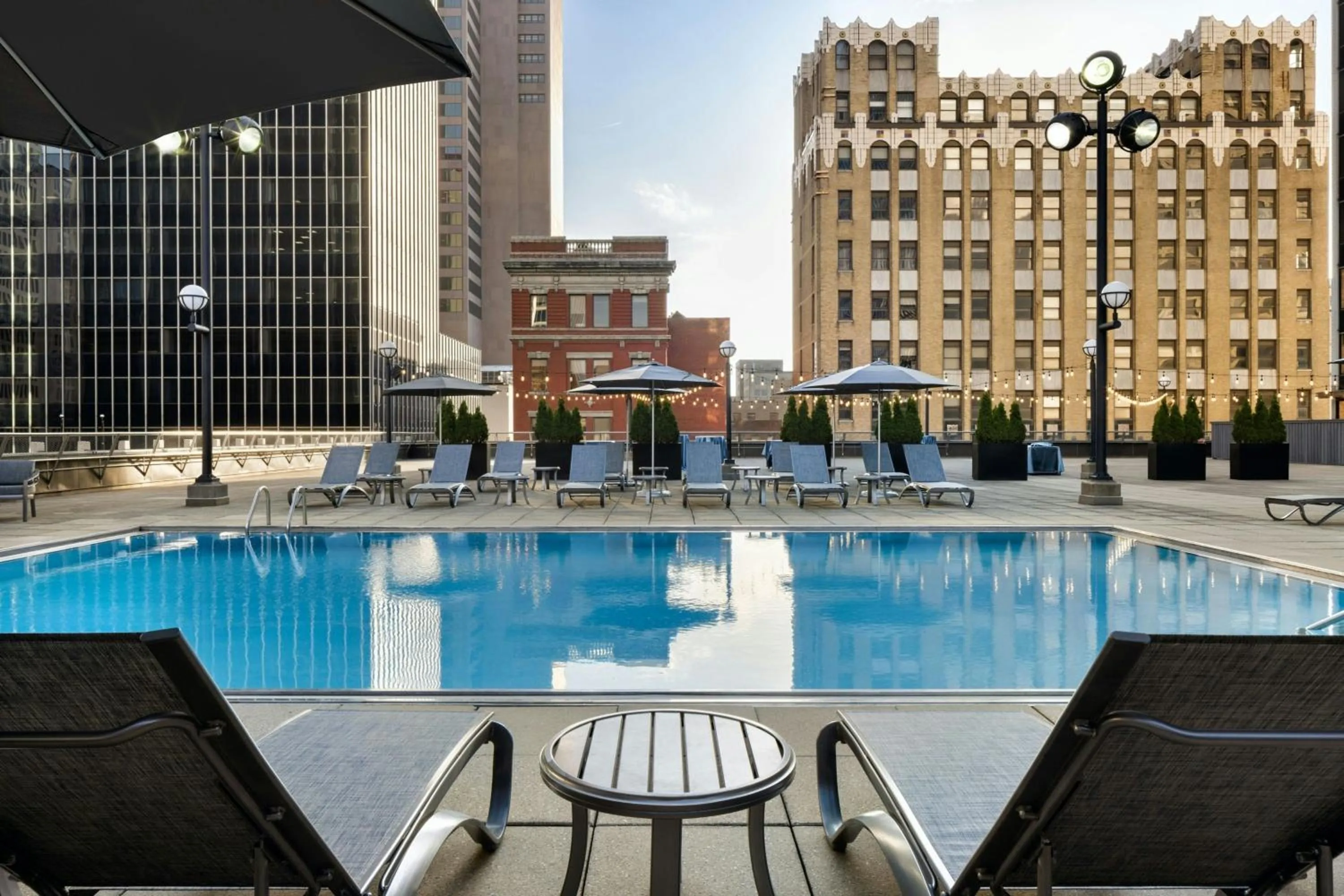 Swimming pool in Renaissance Columbus Downtown Hotel
