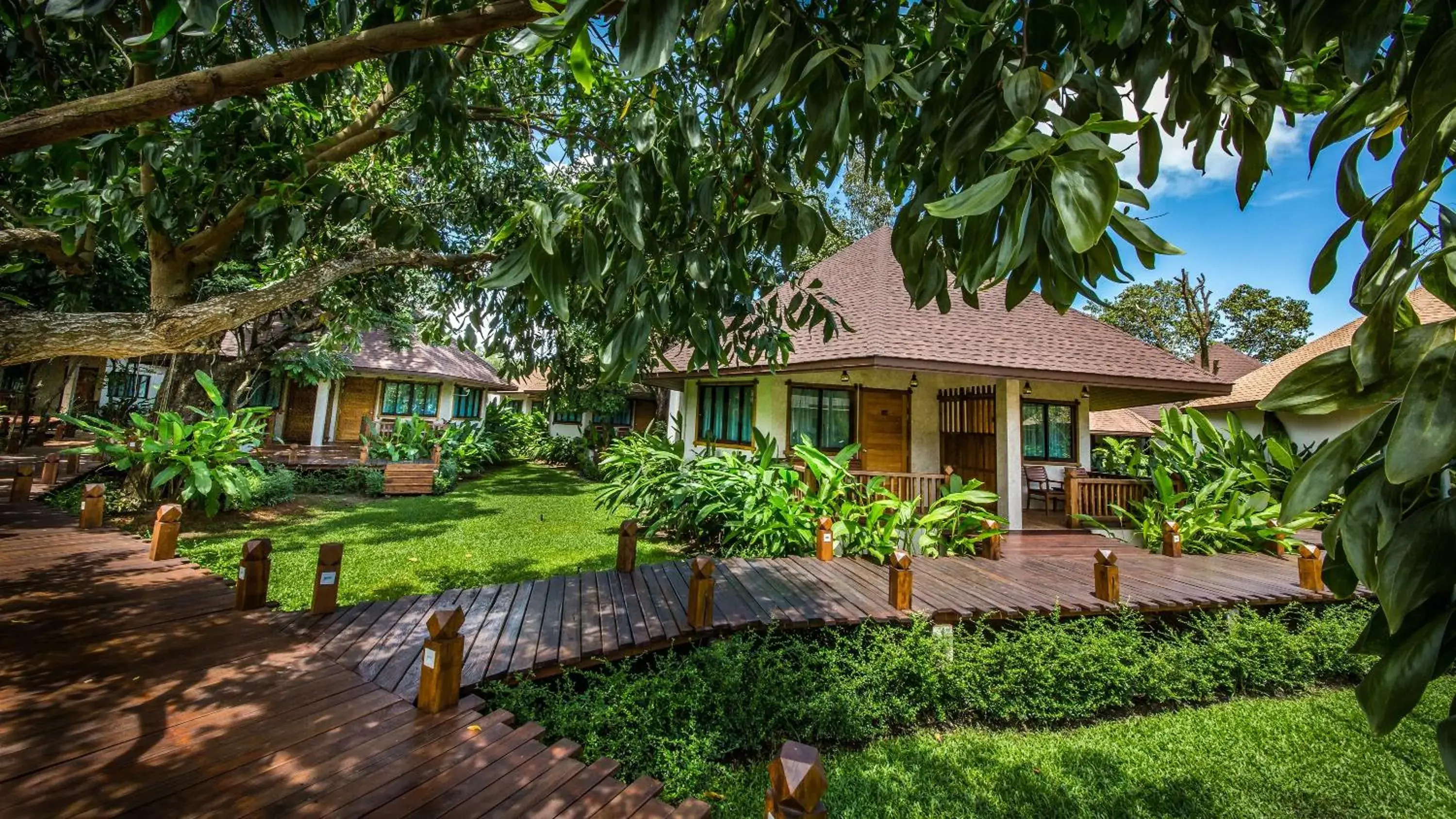 Property building in Naiyang Park Resort - SHA Extra Plus Property building in Naiyang Park Resort - SHA Extra Plus