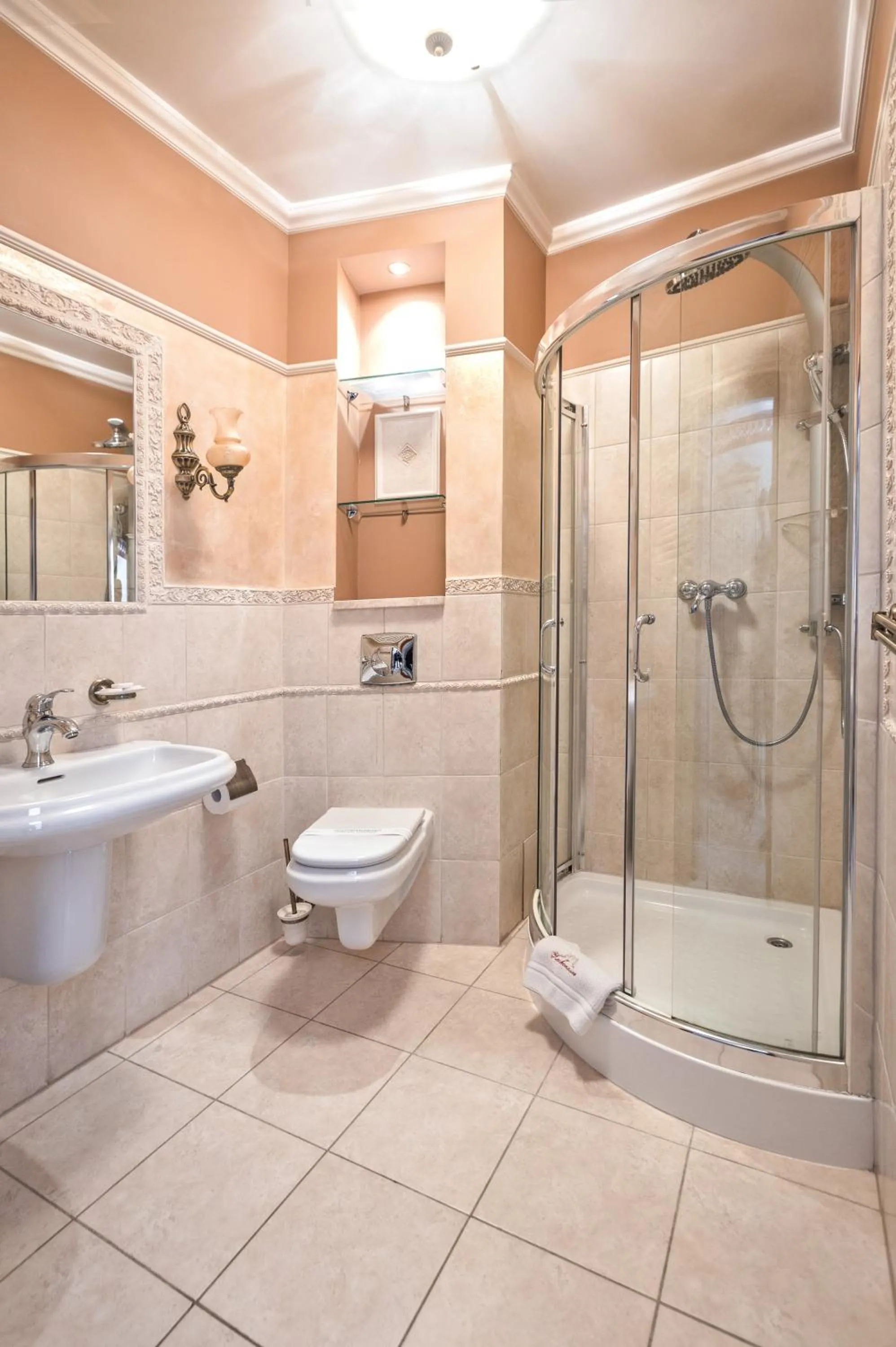 Bathroom in Pałacyk Karkonosze koło Karpacza