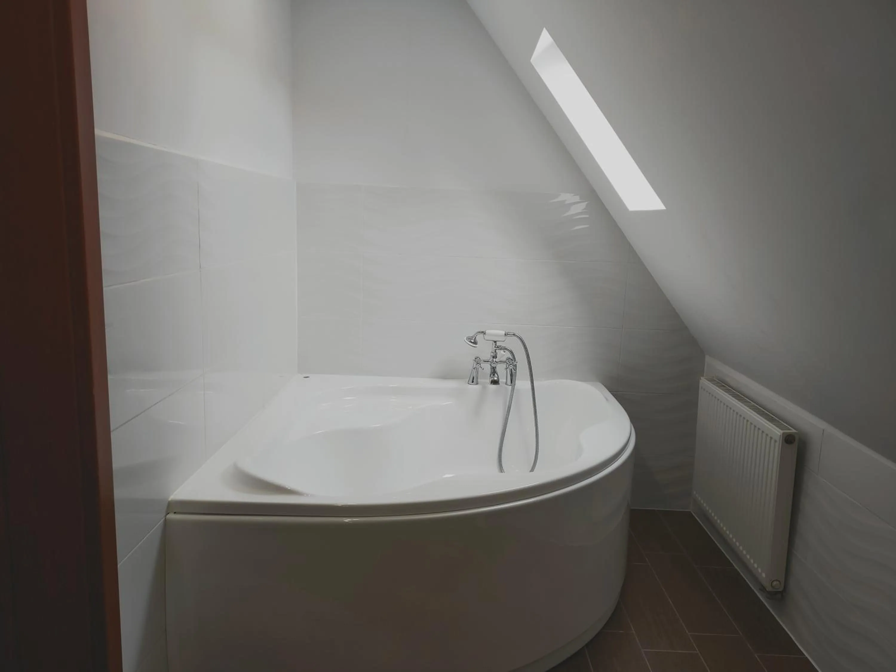 Bath in Pałacyk Karkonosze koło Karpacza