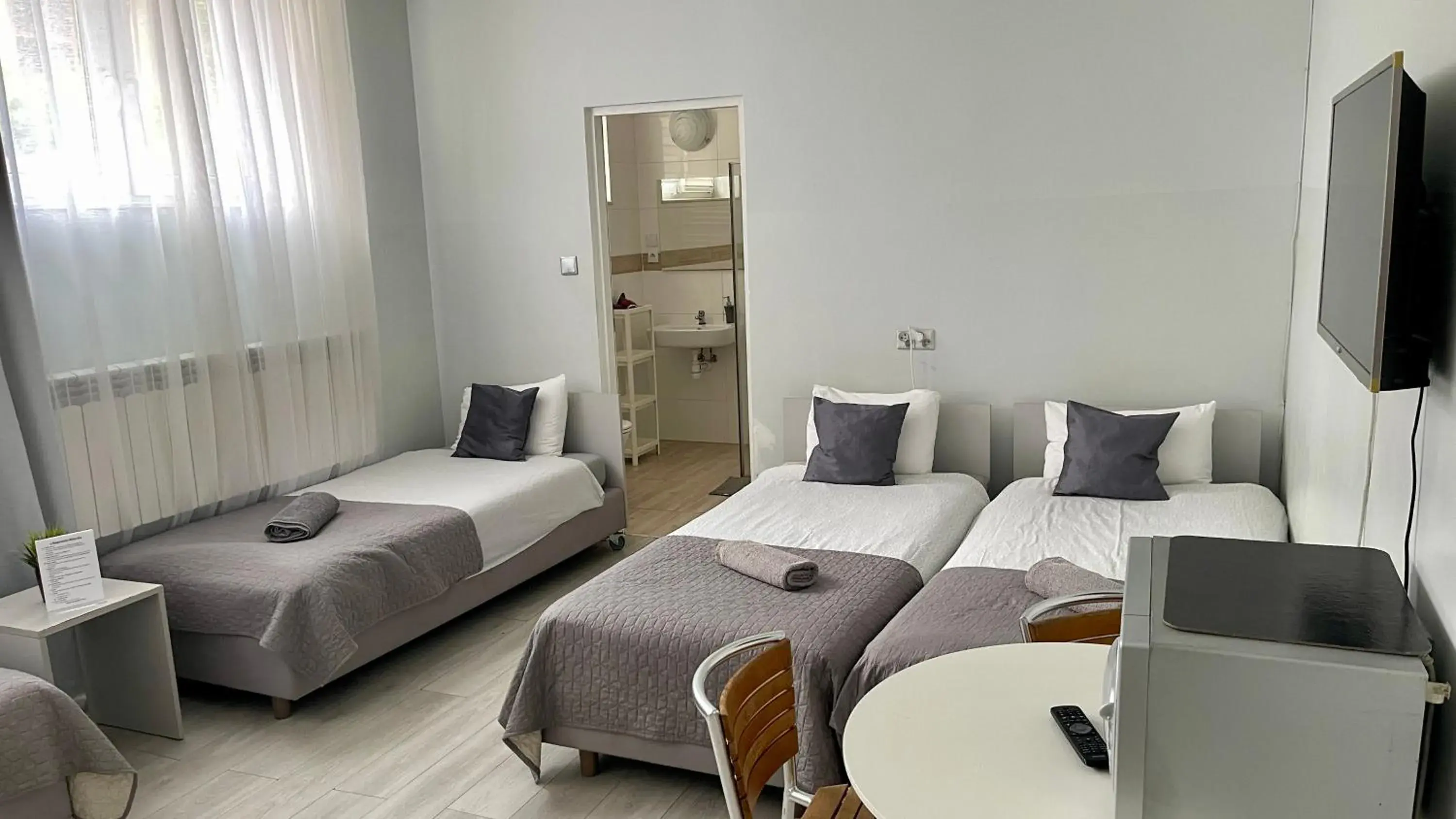 Economy Quadruple Room in Willa Ela Economy Quadruple Room in Willa Ela