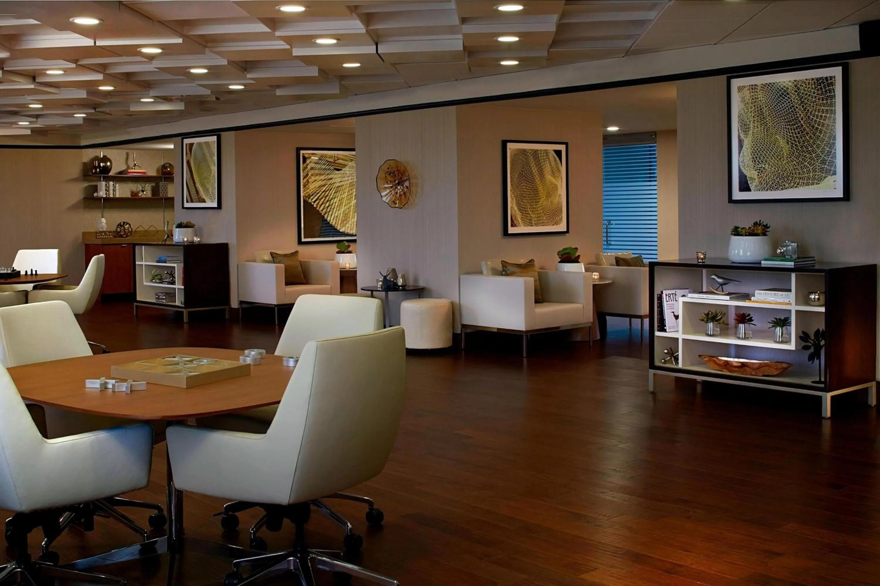 Meeting/conference room in Renaissance Dallas Hotel