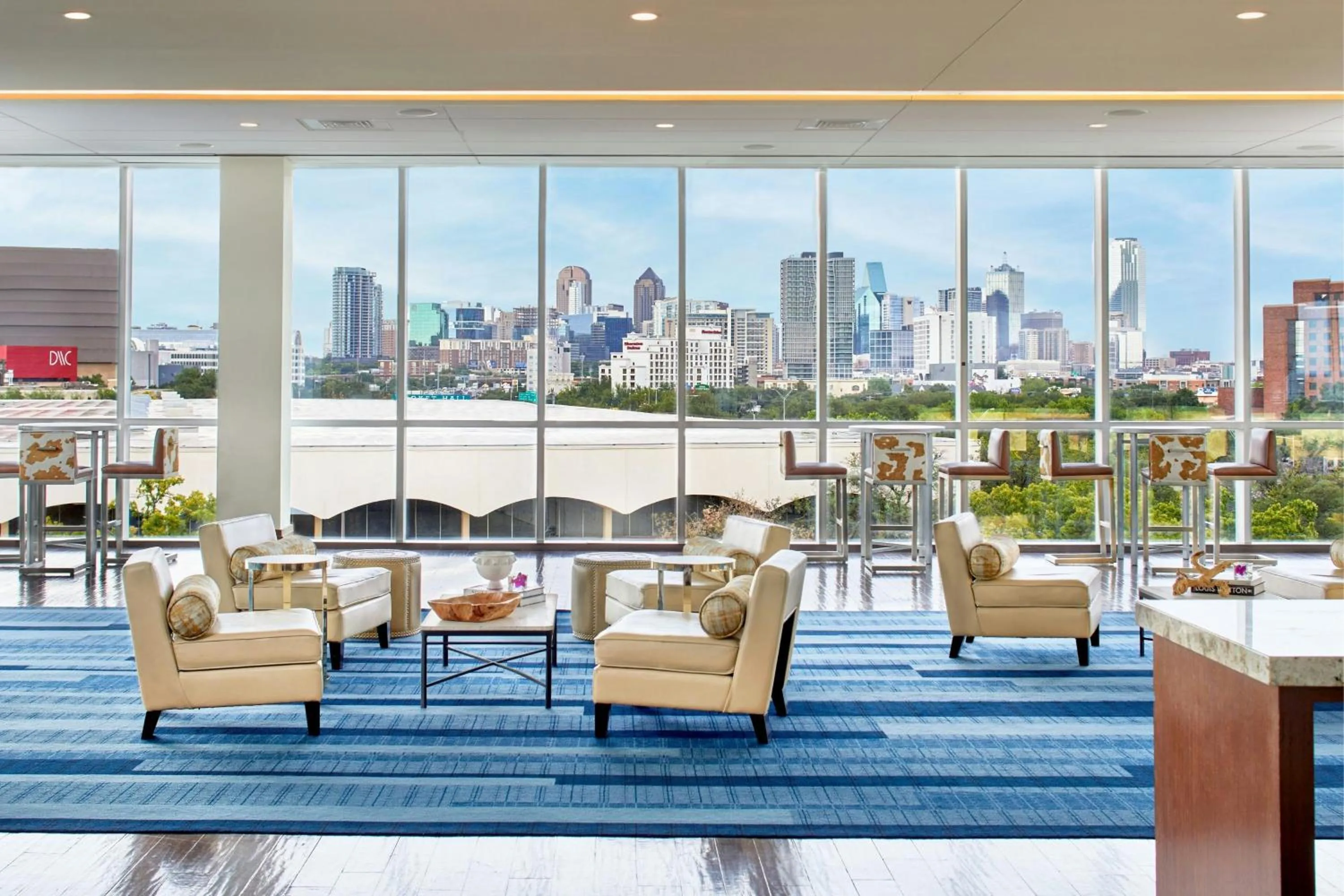 Meeting/conference room in Renaissance Dallas Hotel