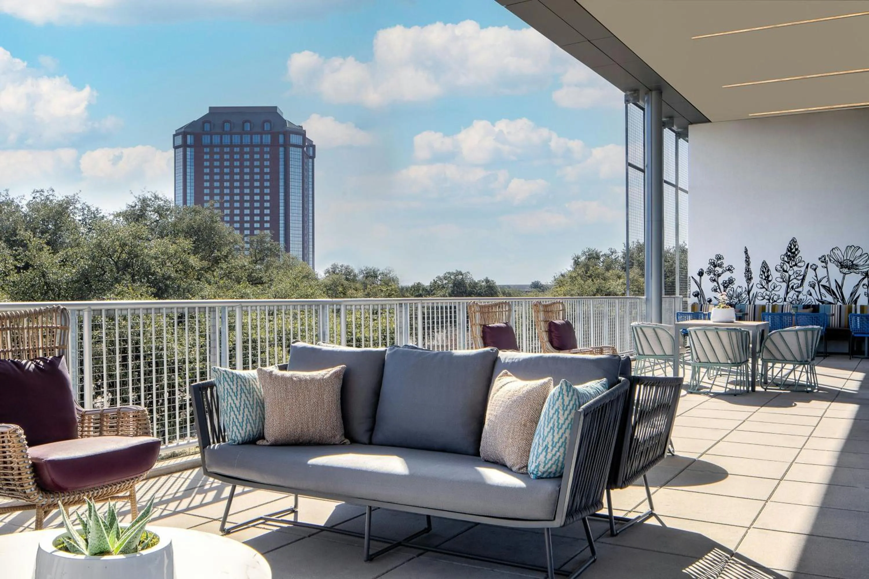 Meeting/conference room in Renaissance Dallas Hotel