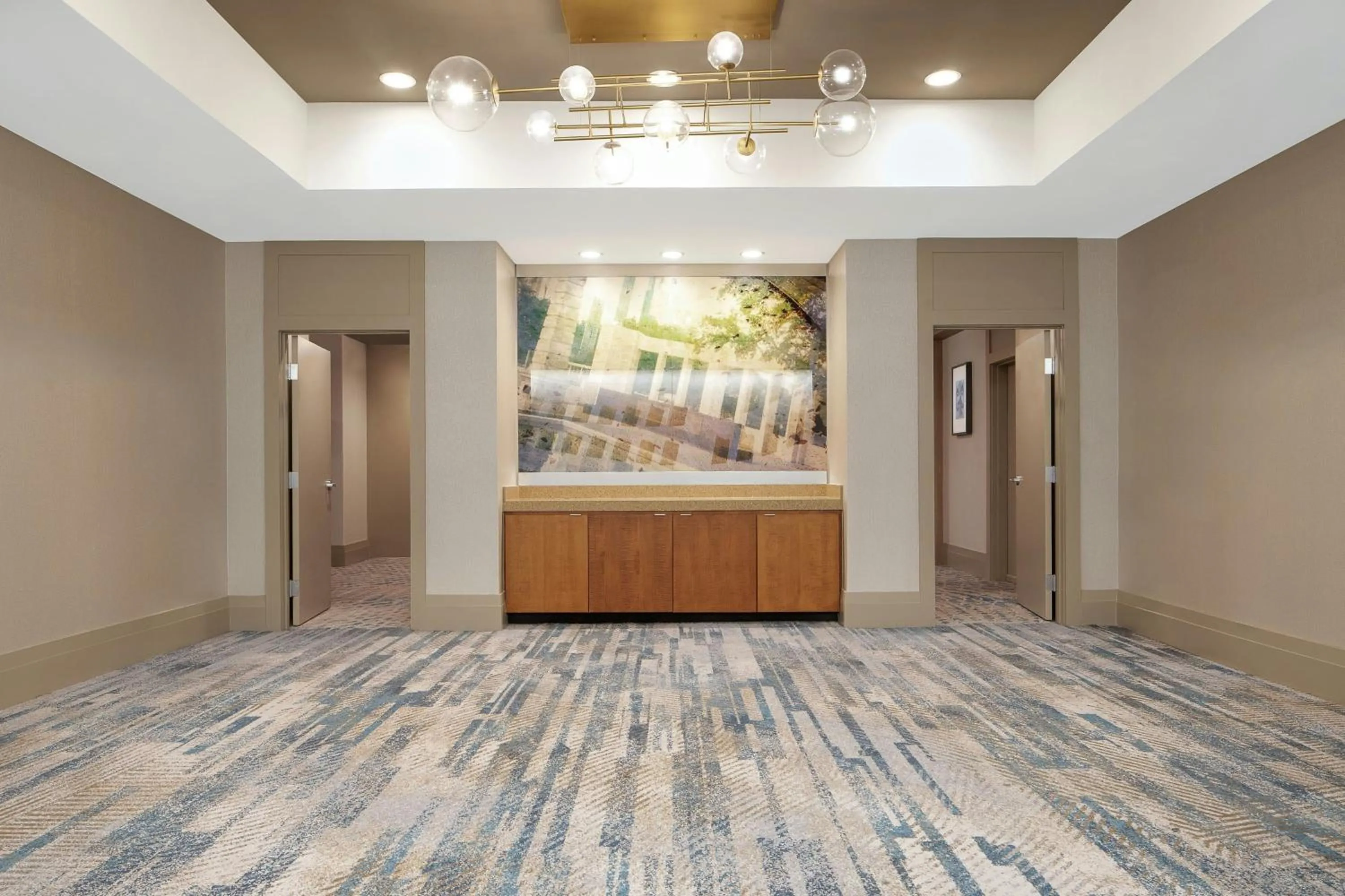 Meeting/conference room in Renaissance Dallas Hotel