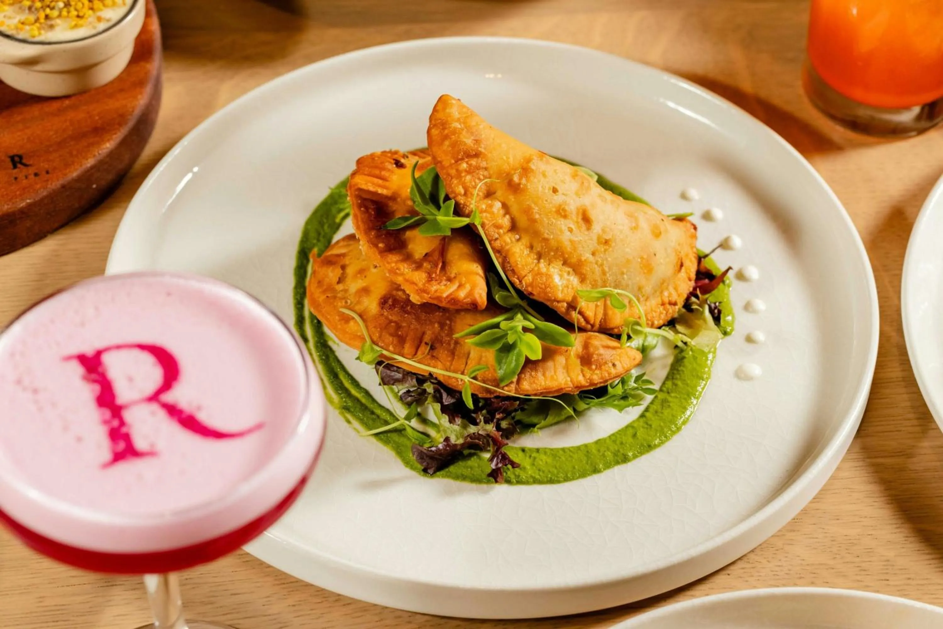 Restaurant/places to eat in Renaissance Dallas Hotel