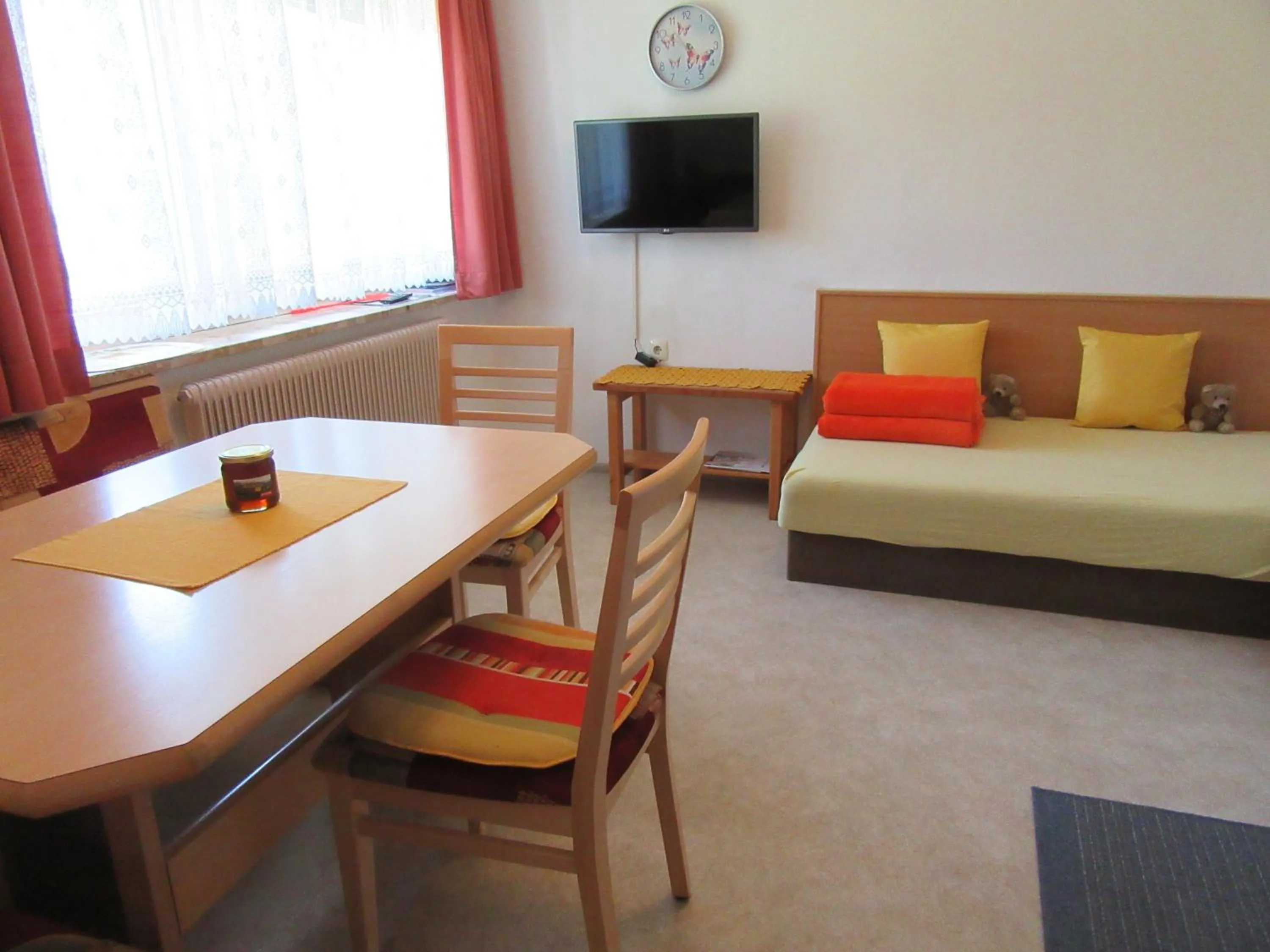 Living room in Neuner Charlotte incl Skidepot an der Hochzeigerbahn