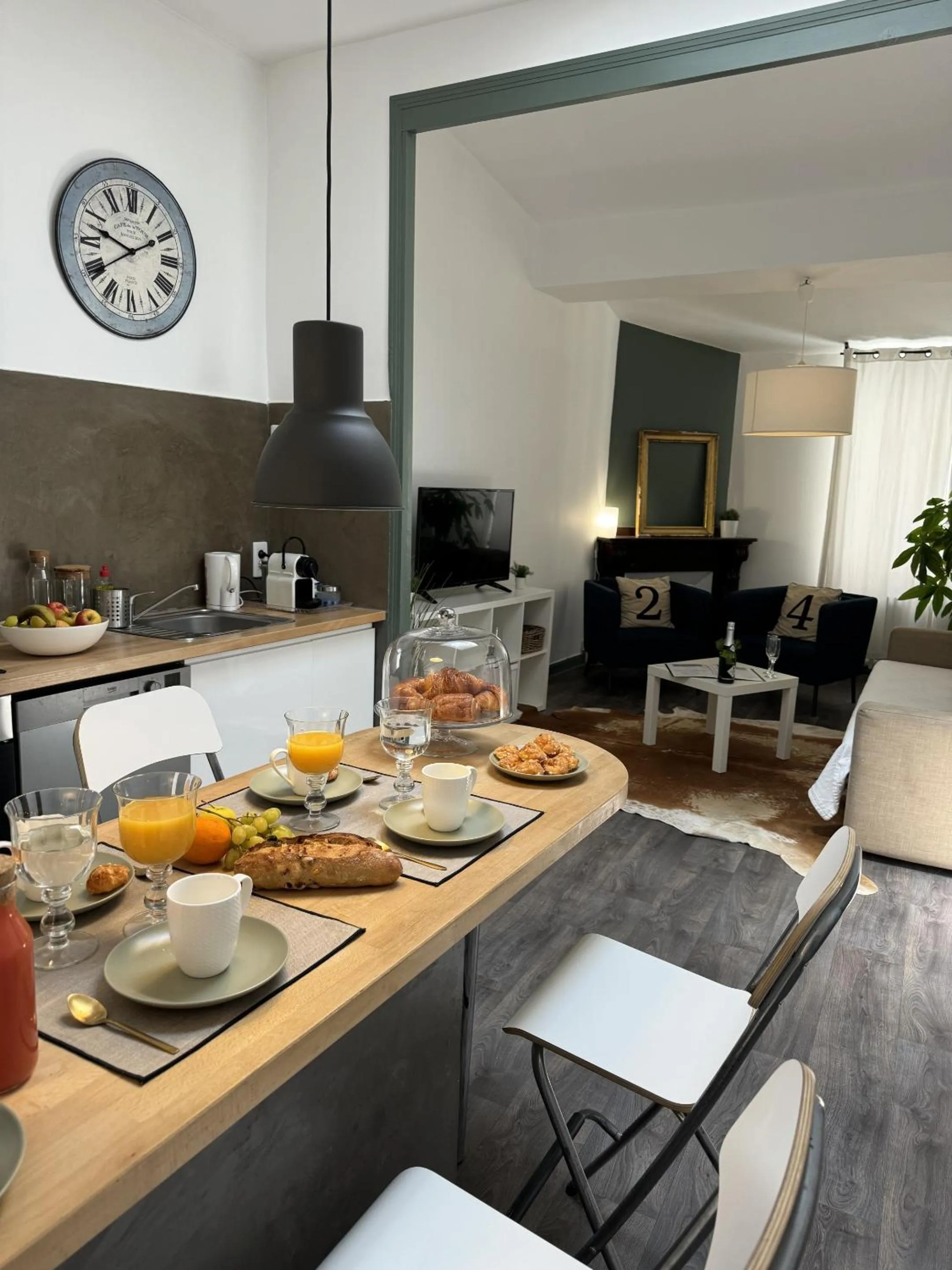 Kitchen or kitchenette in Maison Bacou cité 4