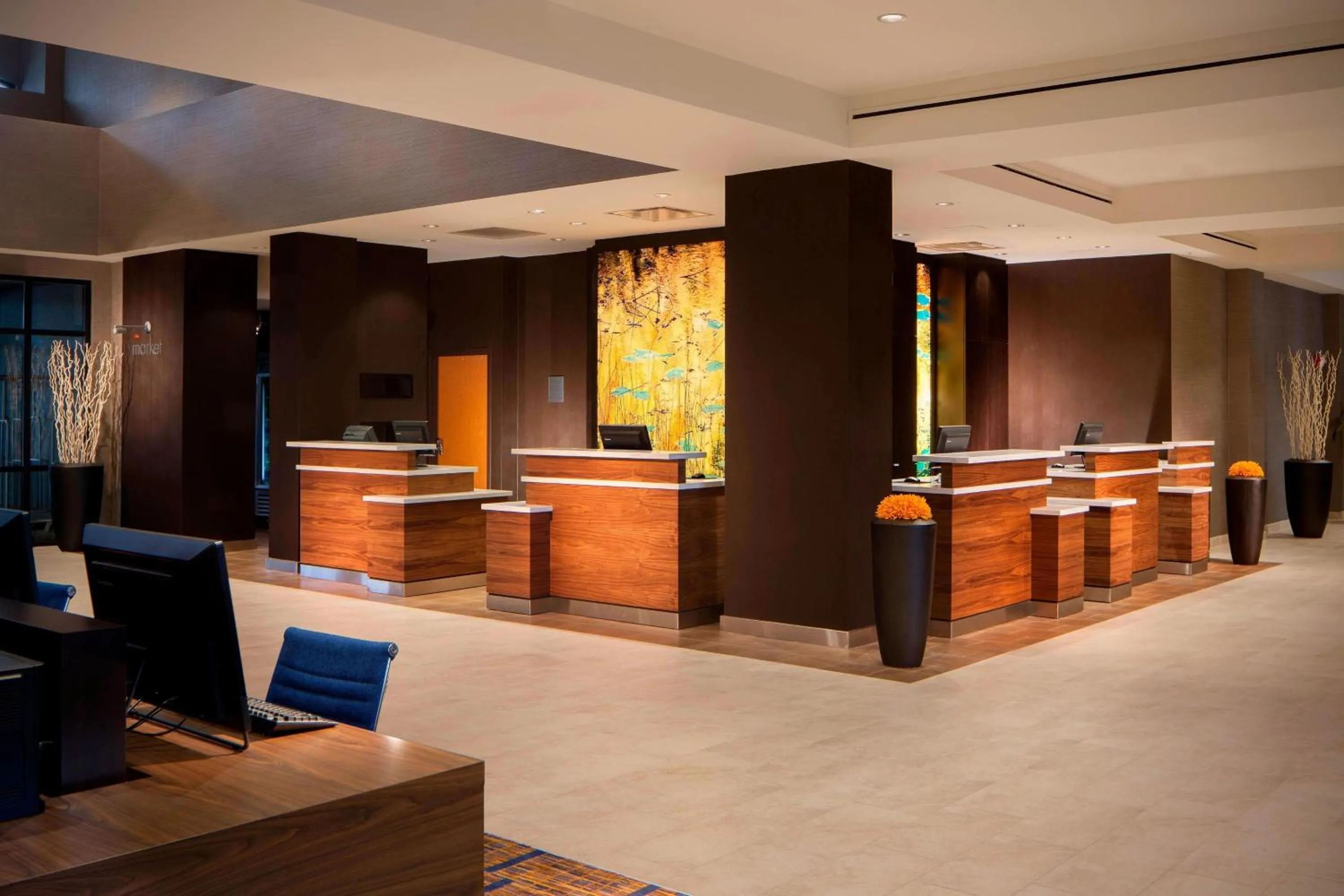 Lobby or reception in Courtyard by Marriott Orlando Lake Buena Vista in the Marriott Village