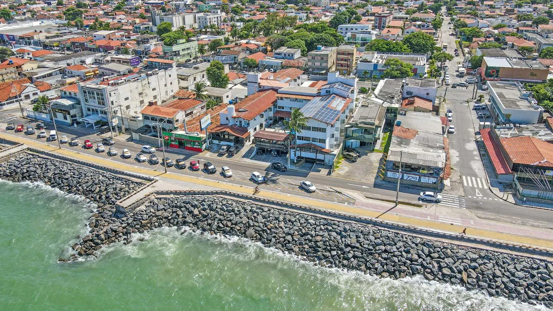 Beach in Hotel Costeiro