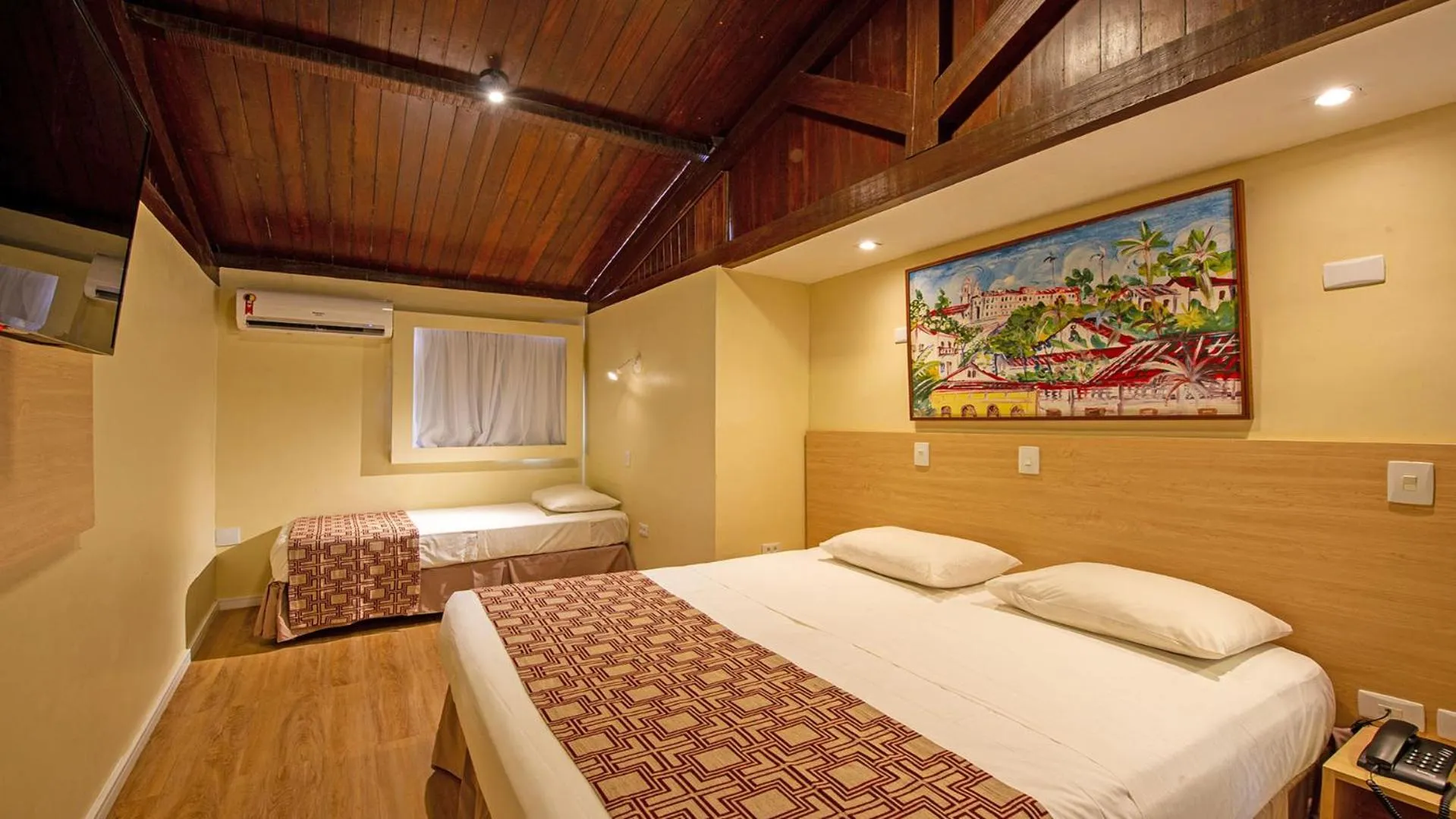 Photo of the whole room, Bed in Hotel Costeiro