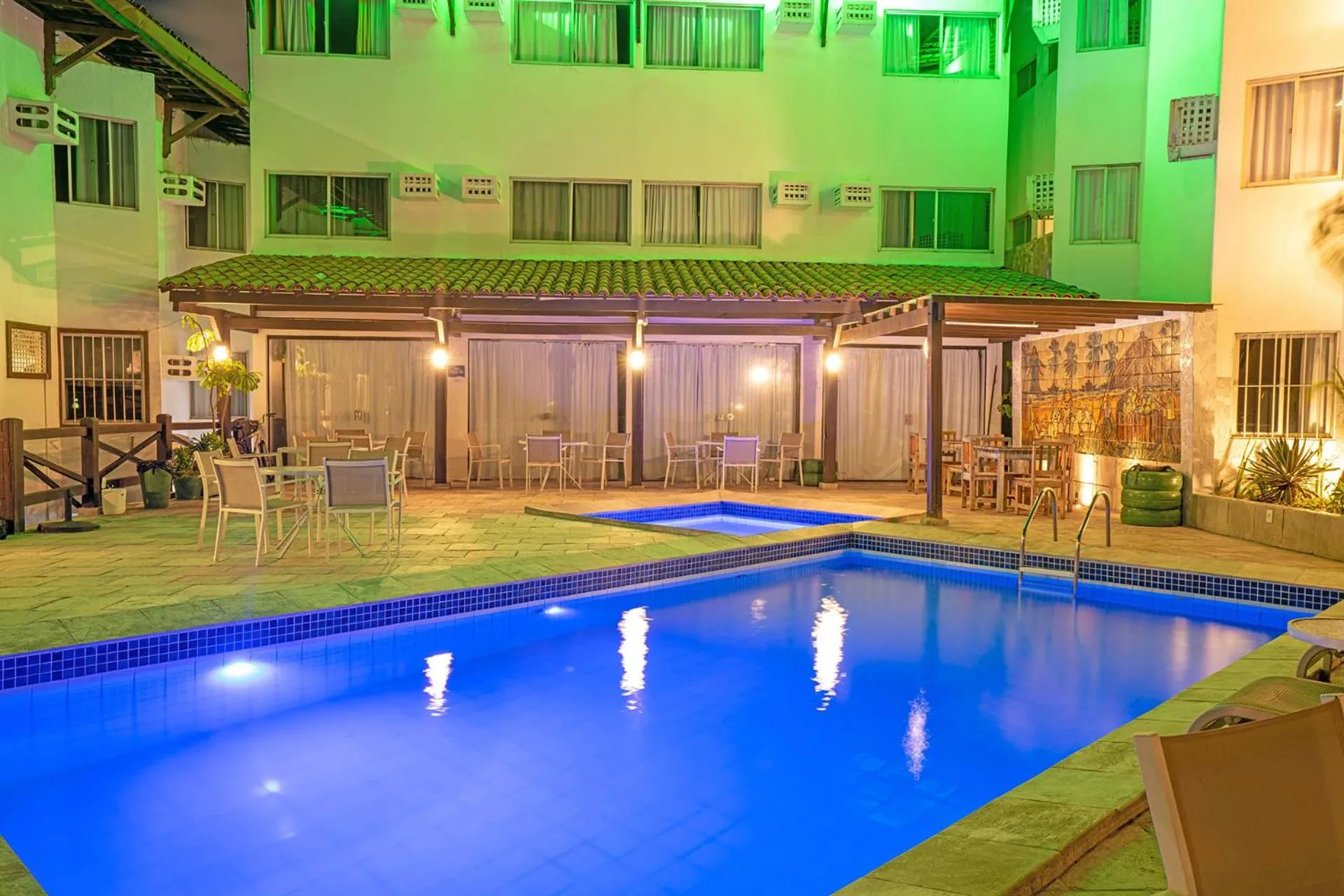 Swimming pool in Hotel Costeiro