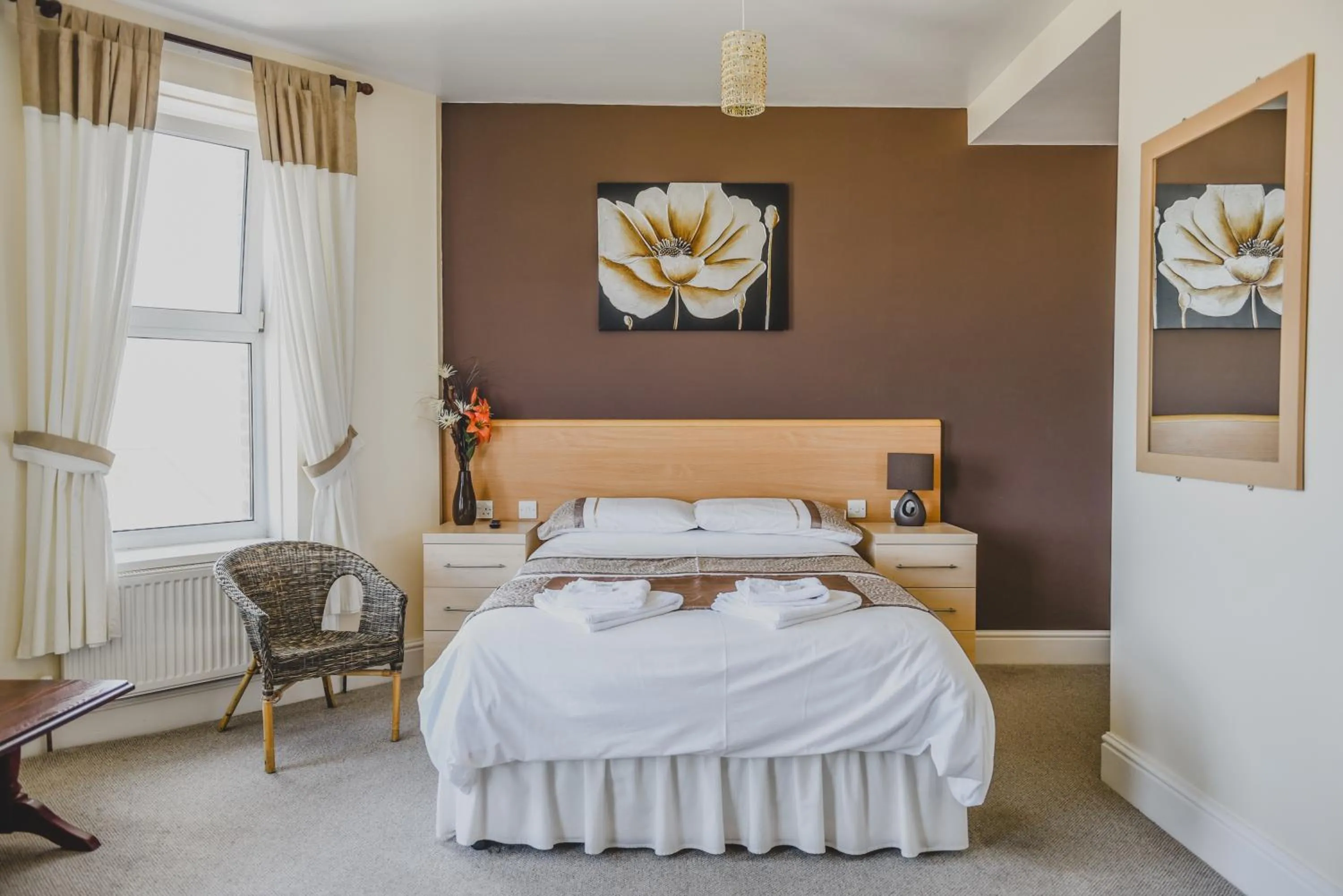 Bed in Seashells