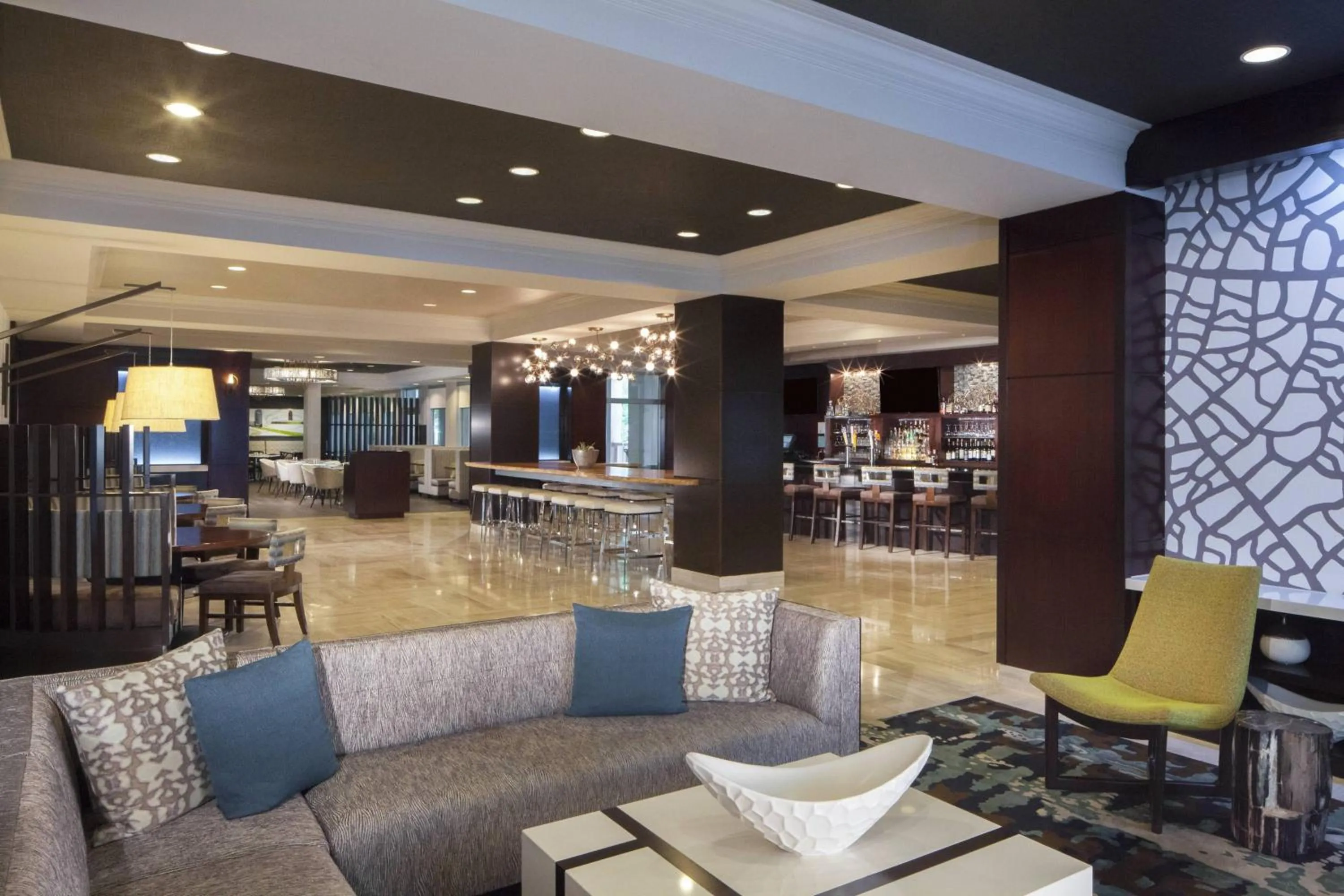 Lobby or reception in Dallas Marriott Suites Medical/Market Center