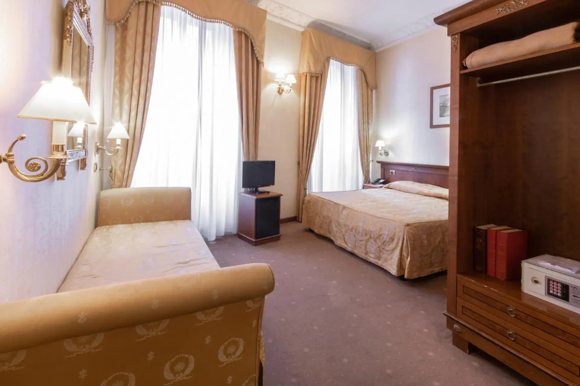 Photo of the whole room, Bed in Hosianum Palace Photo of the whole room, Bed in Hosianum Palace