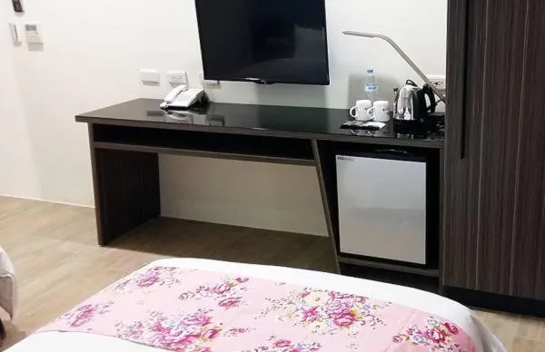 TV and multimedia, Bed in Sendale Zhubei Business Hotel