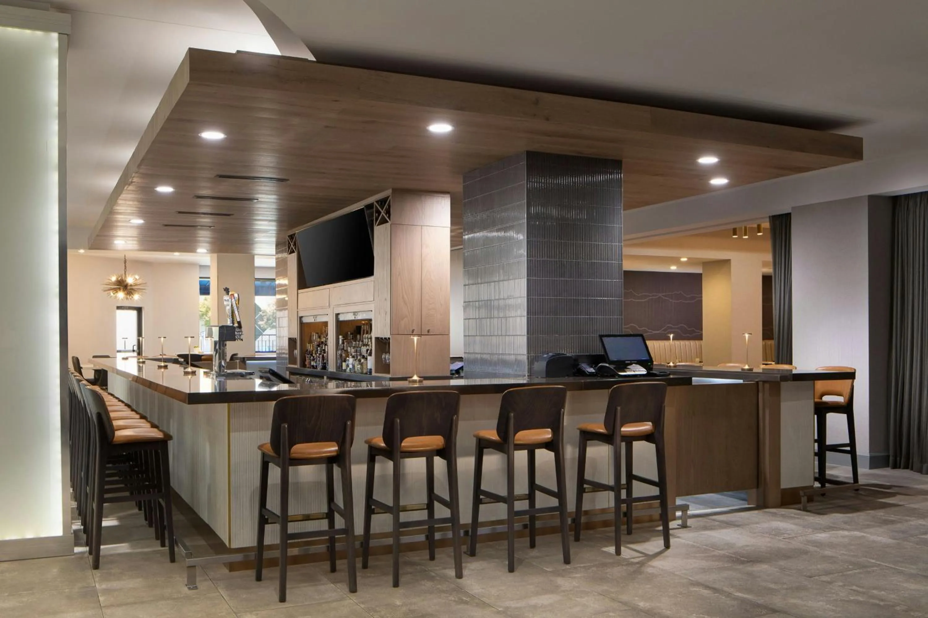 Lounge or bar in Dallas-Addison Marriott Quorum by the Galleria