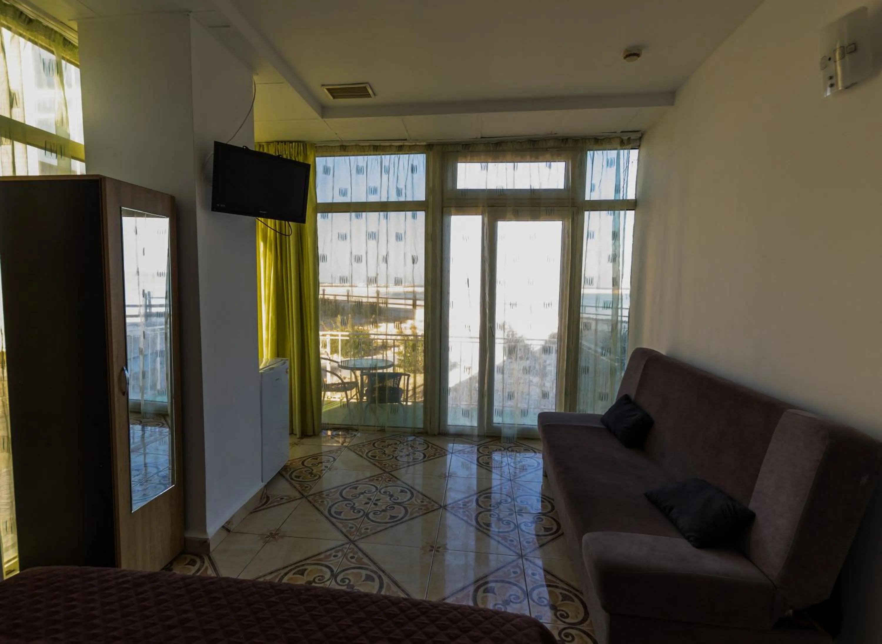 La Perla Bianca Residence