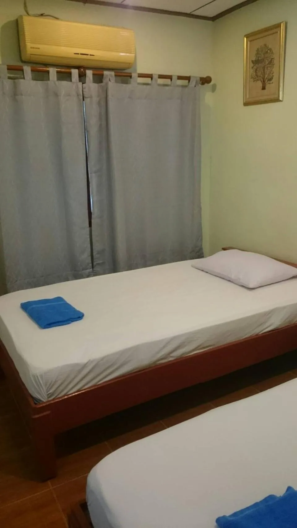 Deluxe Twin Room with Private Bathroom in Chantana House Ayutthaya