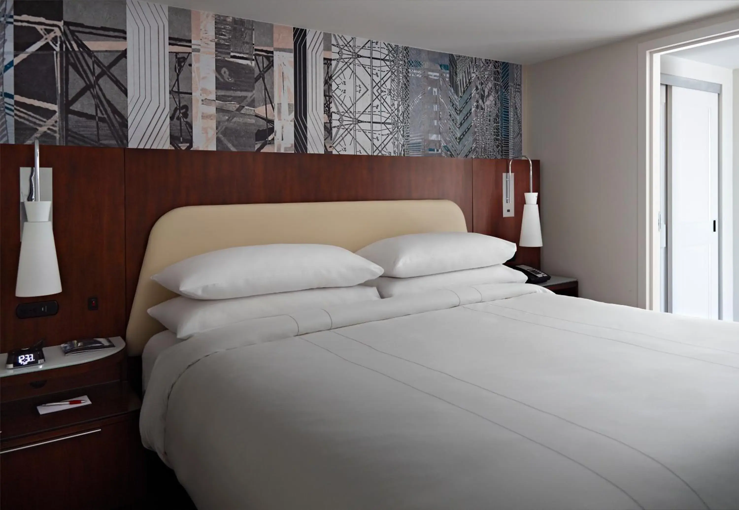 Bedroom, Bed in Marriott at the University of Dayton Bedroom, Bed in Marriott at the University of Dayton