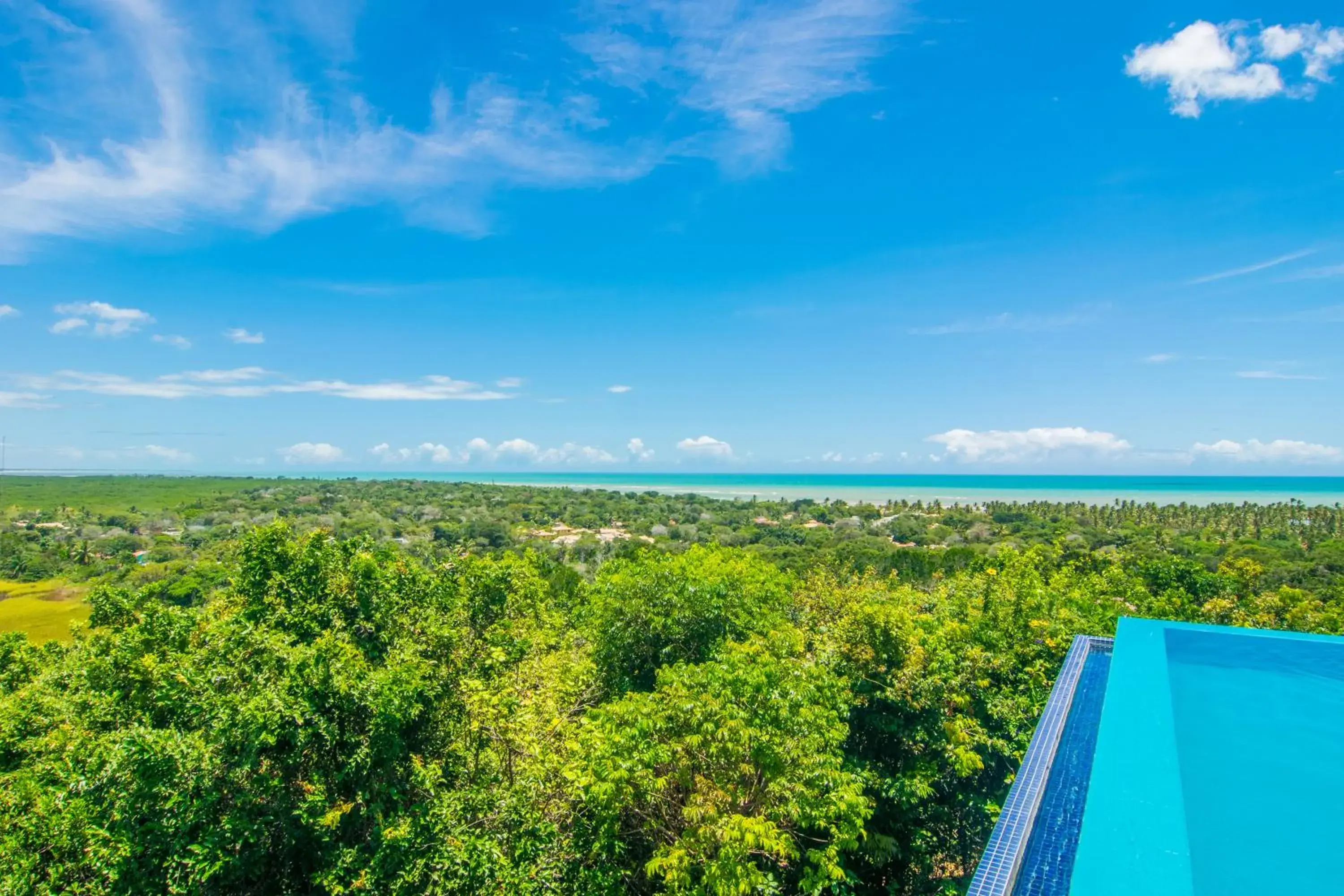 Pool view in Manacá Pousada Parque Pool view in Manacá Pousada Parque
