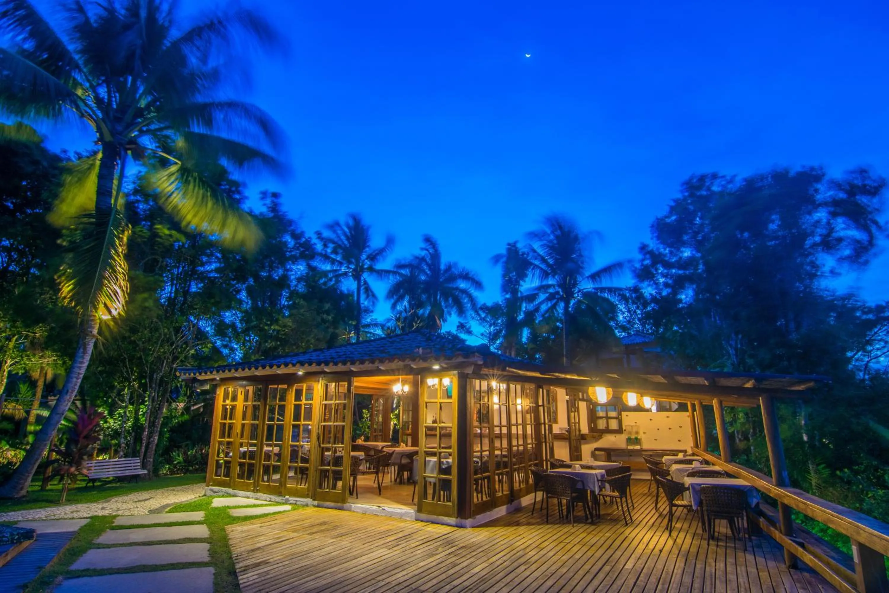 Restaurant/places to eat in Manacá Pousada Parque