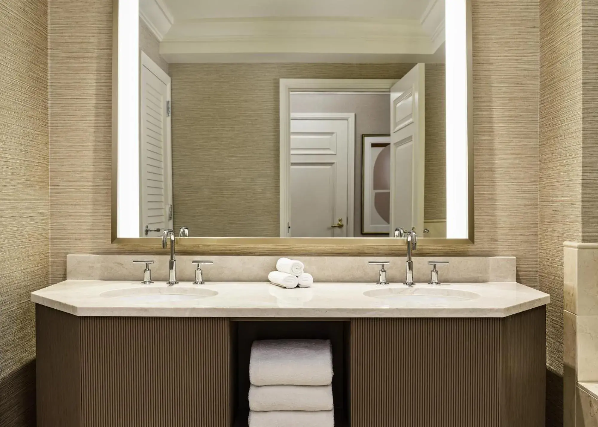 Guest room, 1 King Bed in The Ritz-Carlton, Denver Guest room, 1 King Bed in The Ritz-Carlton, Denver