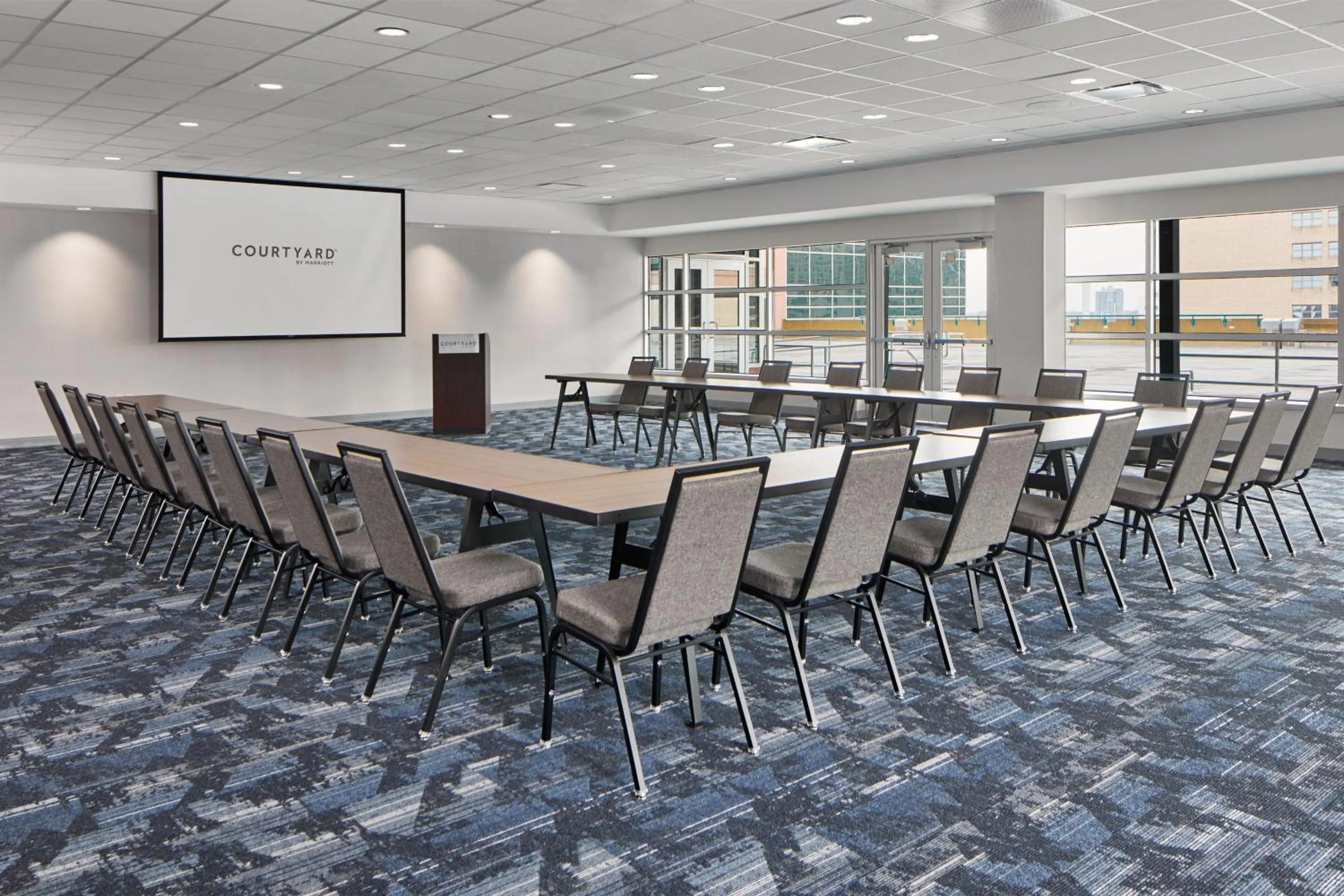 Meeting/conference room in Courtyard by Marriott Detroit Downtown