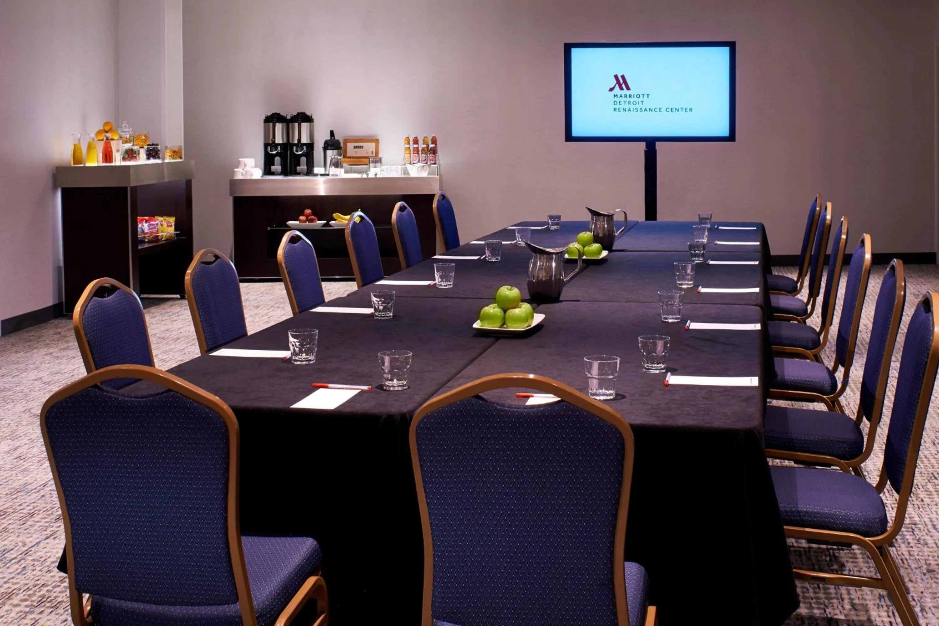 Meeting/conference room in Detroit Marriott at the Renaissance Center