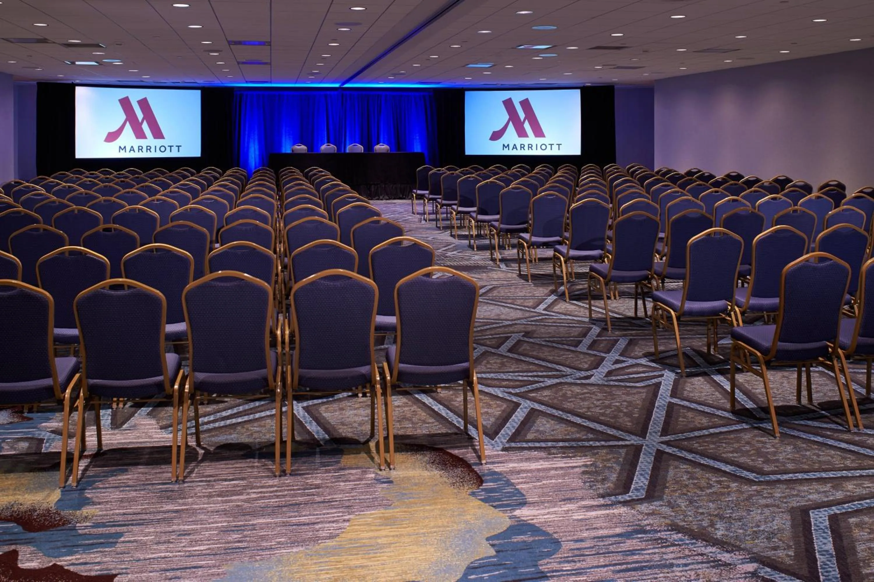 Meeting/conference room in Detroit Marriott at the Renaissance Center