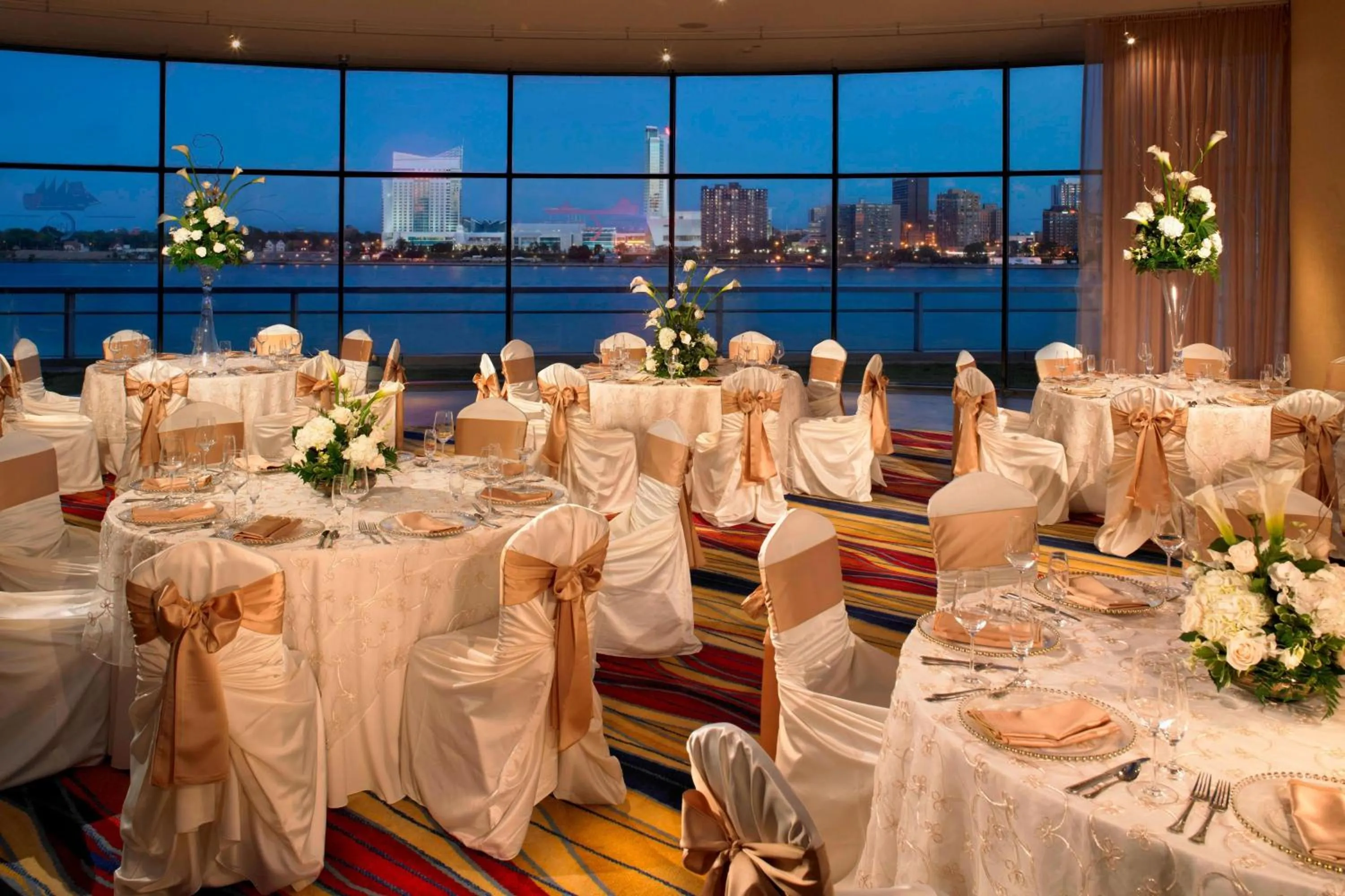 Lobby or reception in Detroit Marriott at the Renaissance Center