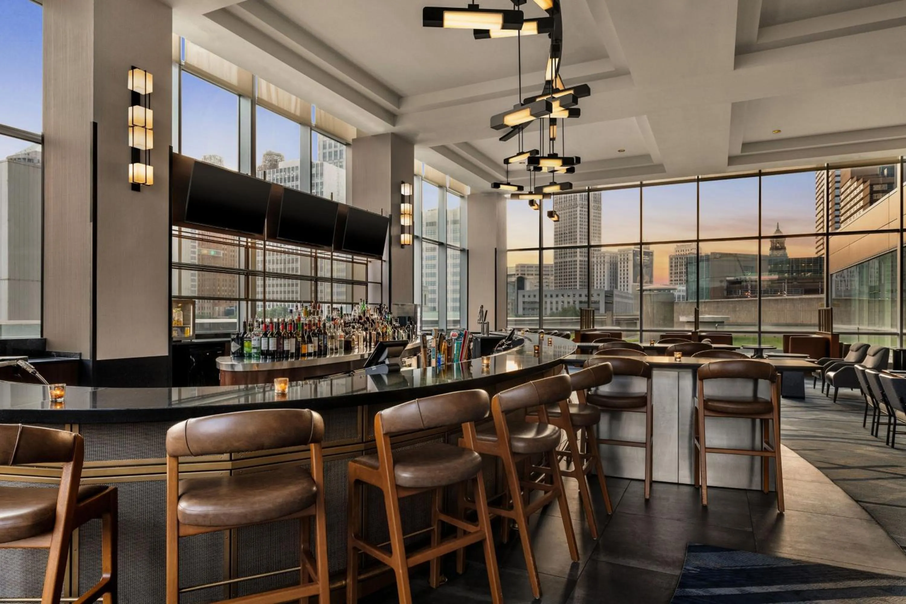 Lounge or bar in Detroit Marriott at the Renaissance Center
