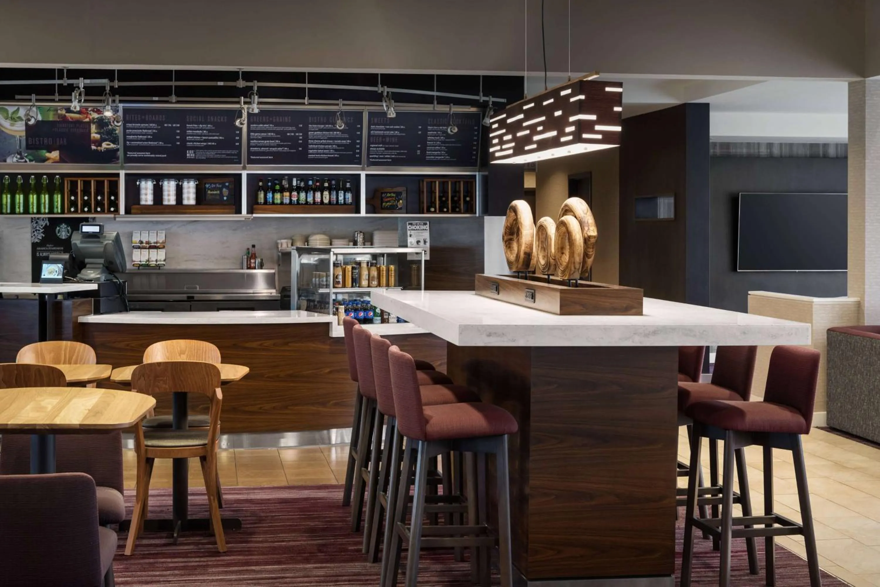 Restaurant/places to eat in Sonesta Select Whippany Hanover