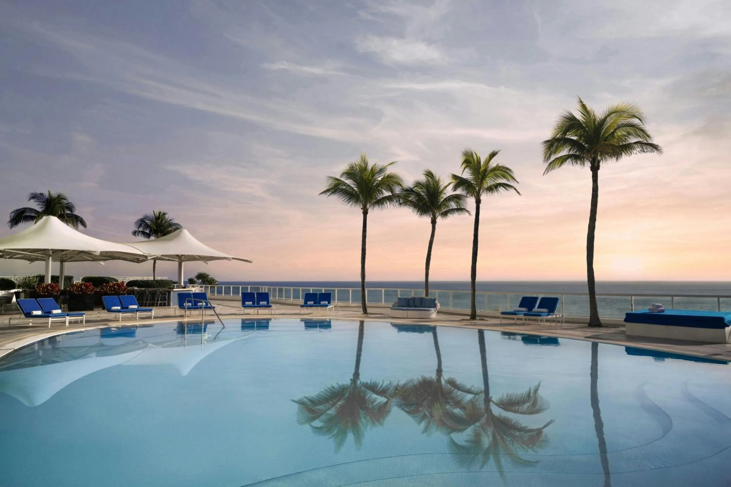 Swimming pool in The Ritz-Carlton, Fort Lauderdale